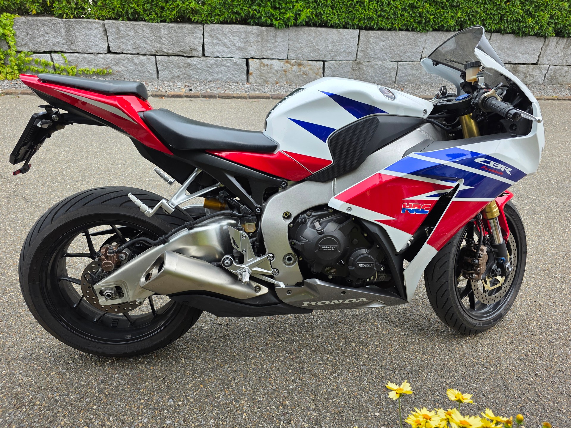 HONDA CBR1000RA-image-5
