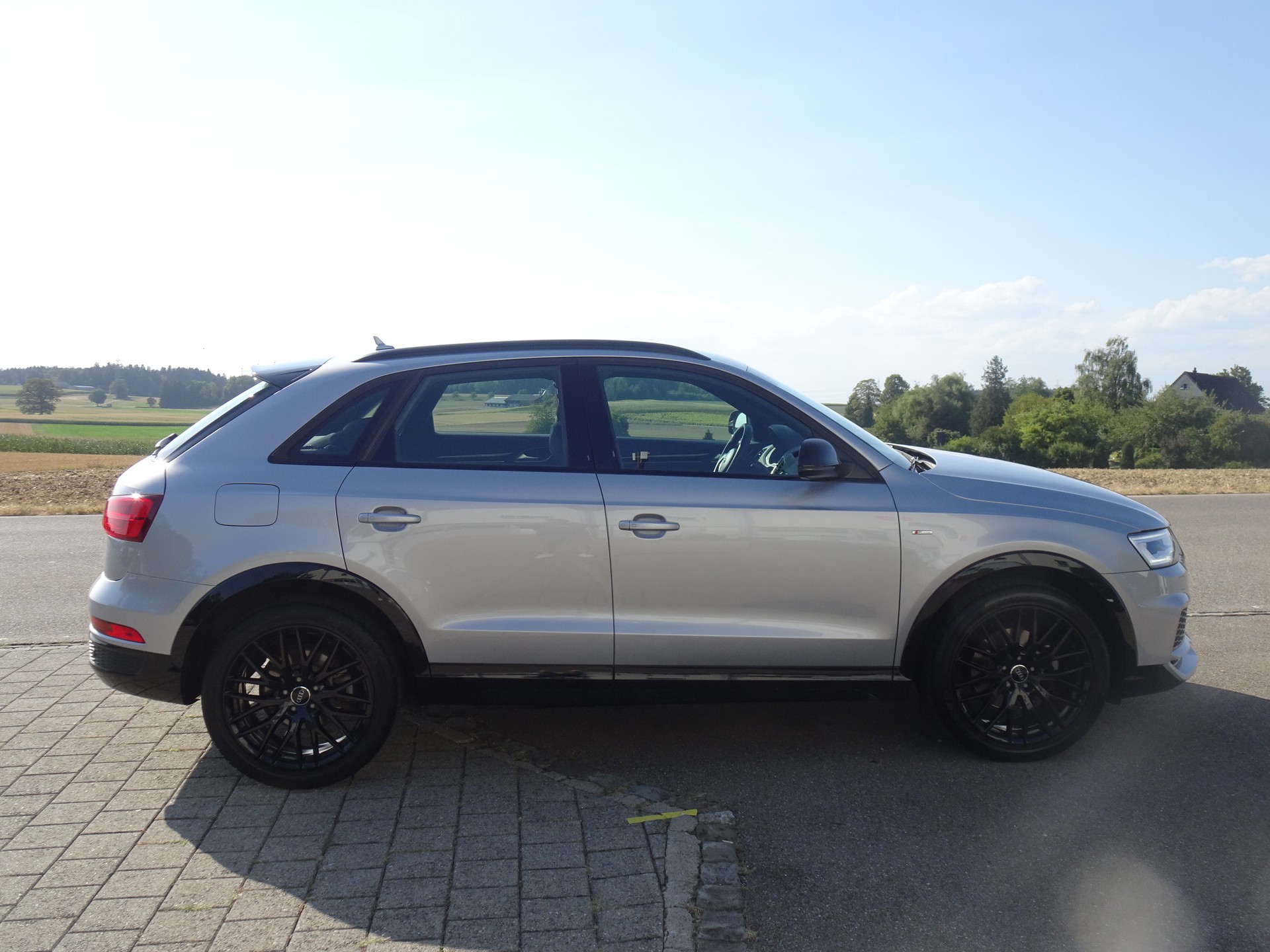 AUDI Q3 1.4 TFSI ultra sport-image-4