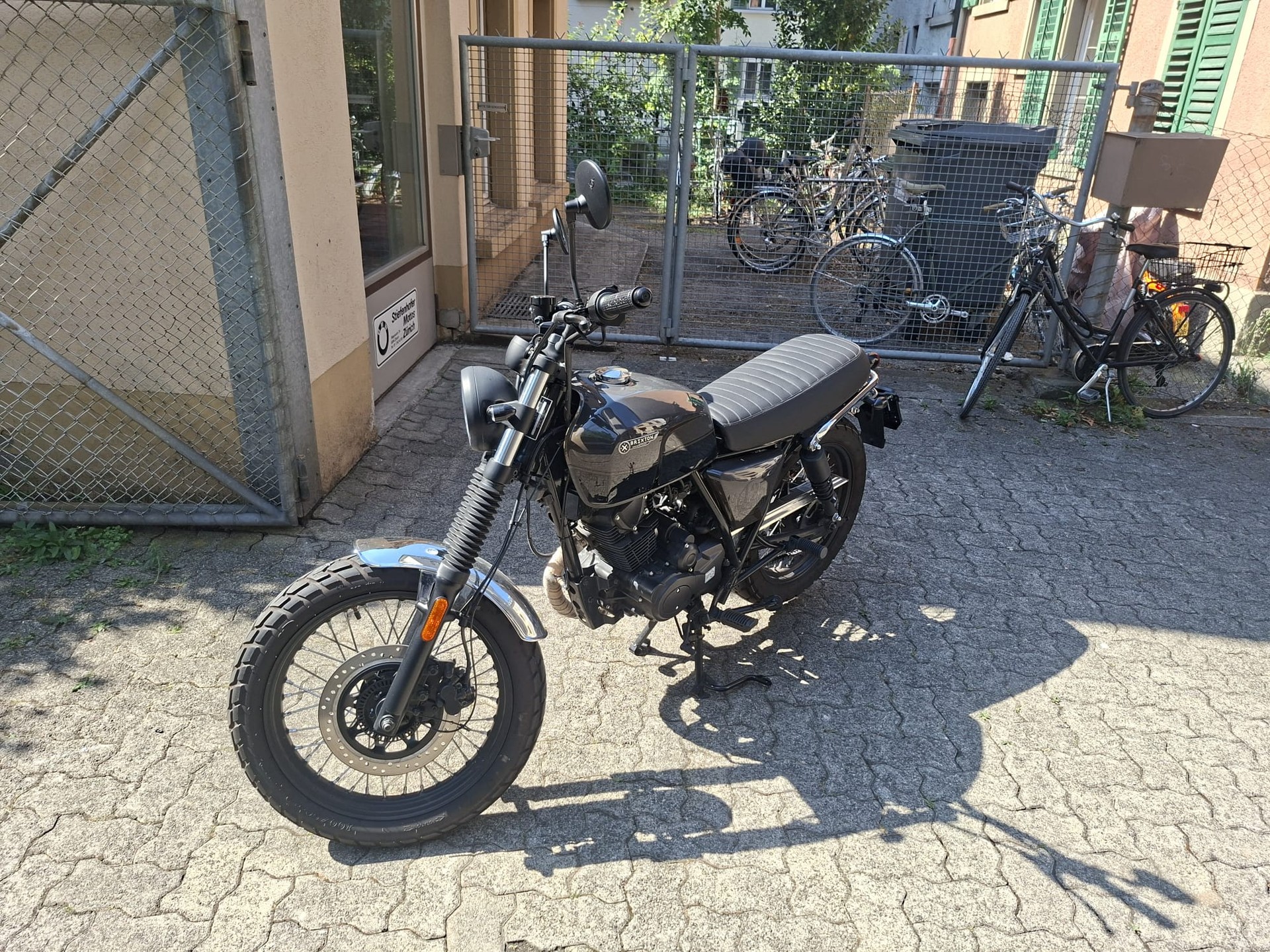 BRIXTON Cromwell 125 ABS-image-5