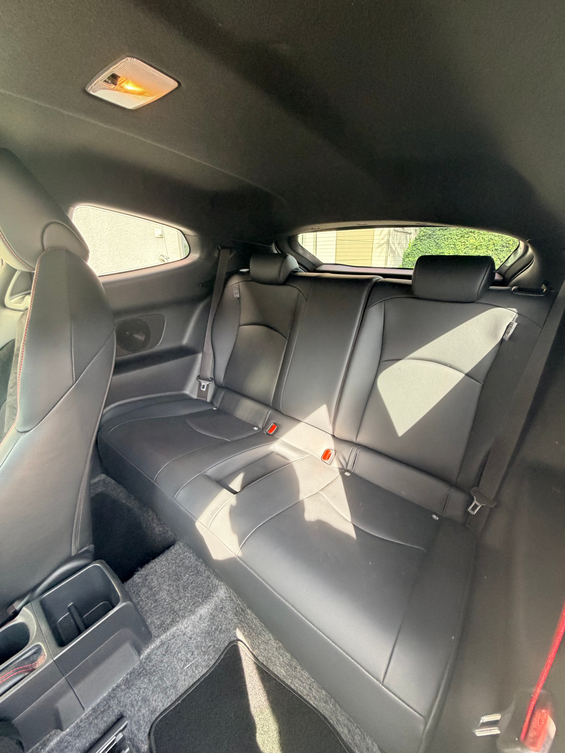 TOYOTA Yaris 1.6 GR Sport A-image-9