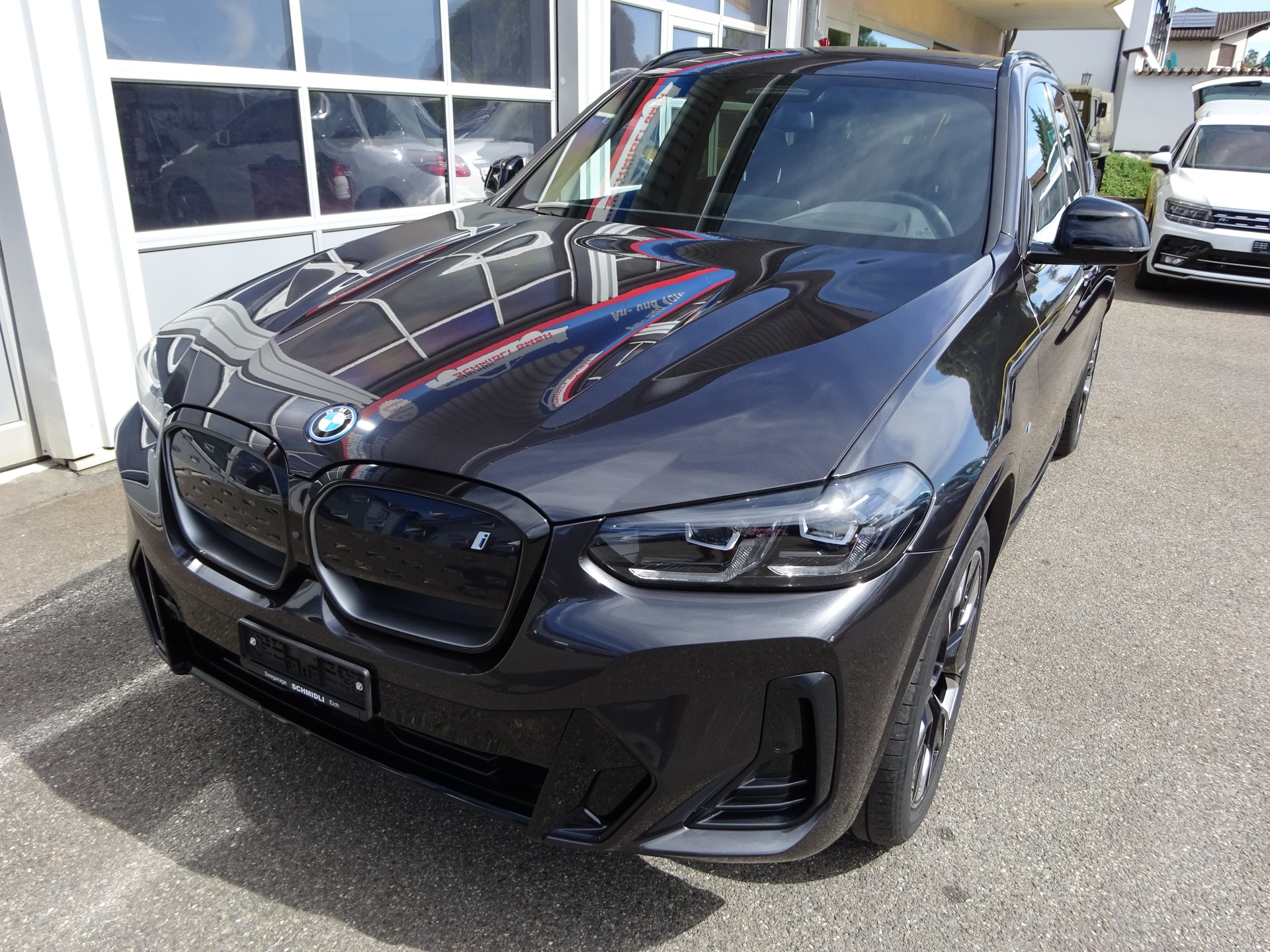 BMW iX3 Impressive
