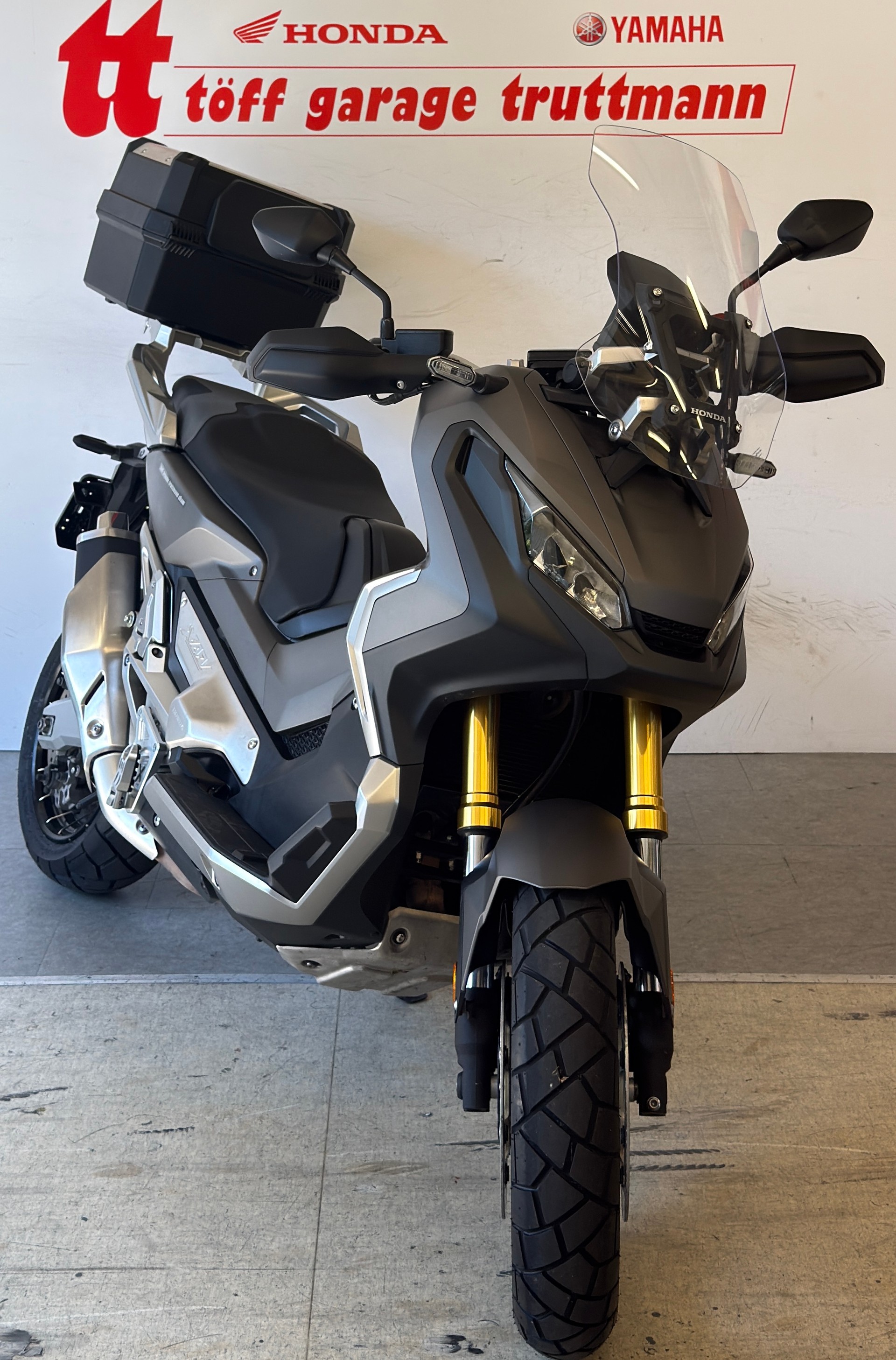 HONDA X-ADV 750 ABS-image-2