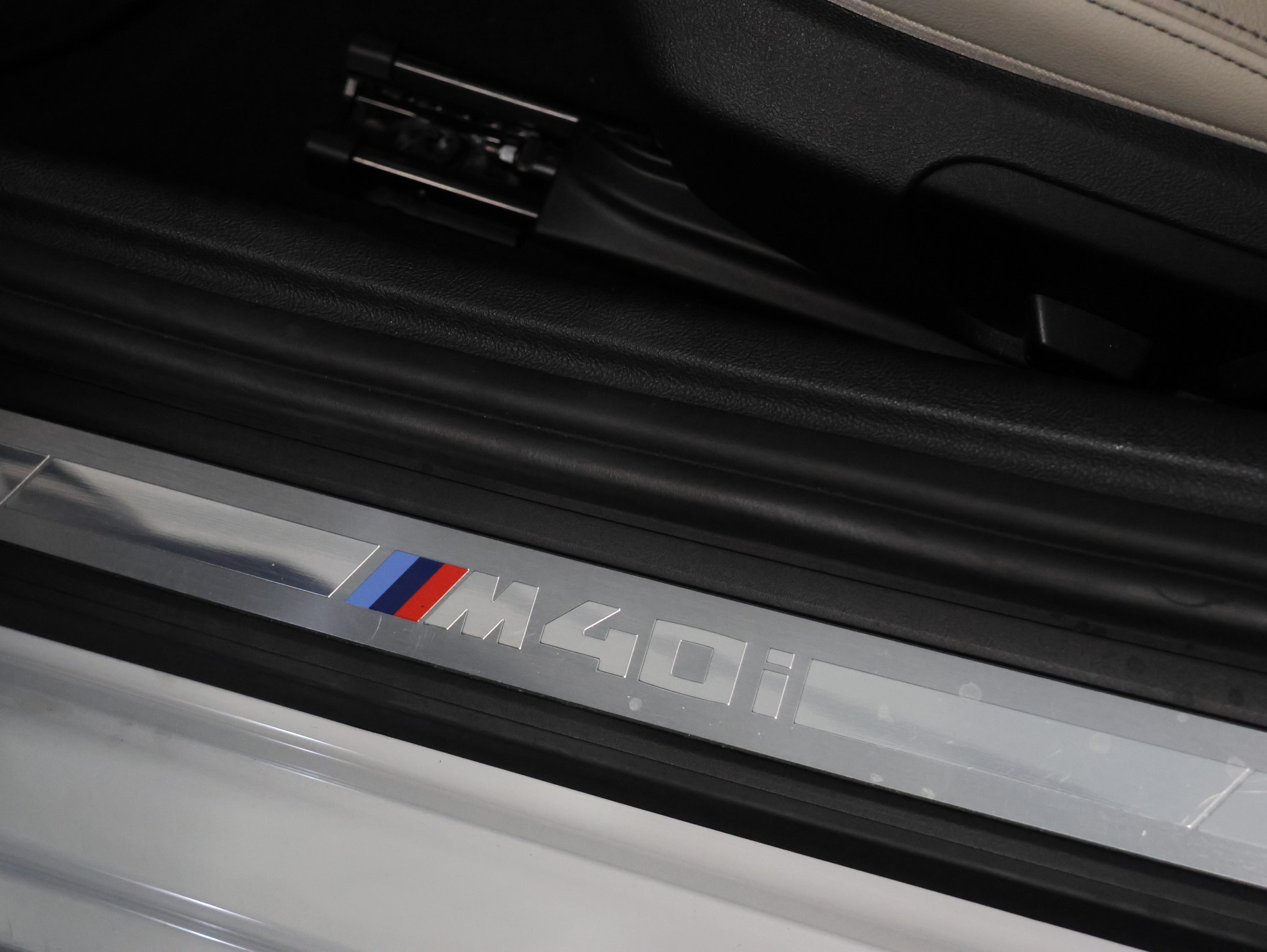BMW Z4 M40i Steptronic *ALPINWEISS-LACKIERUNG*-image-14