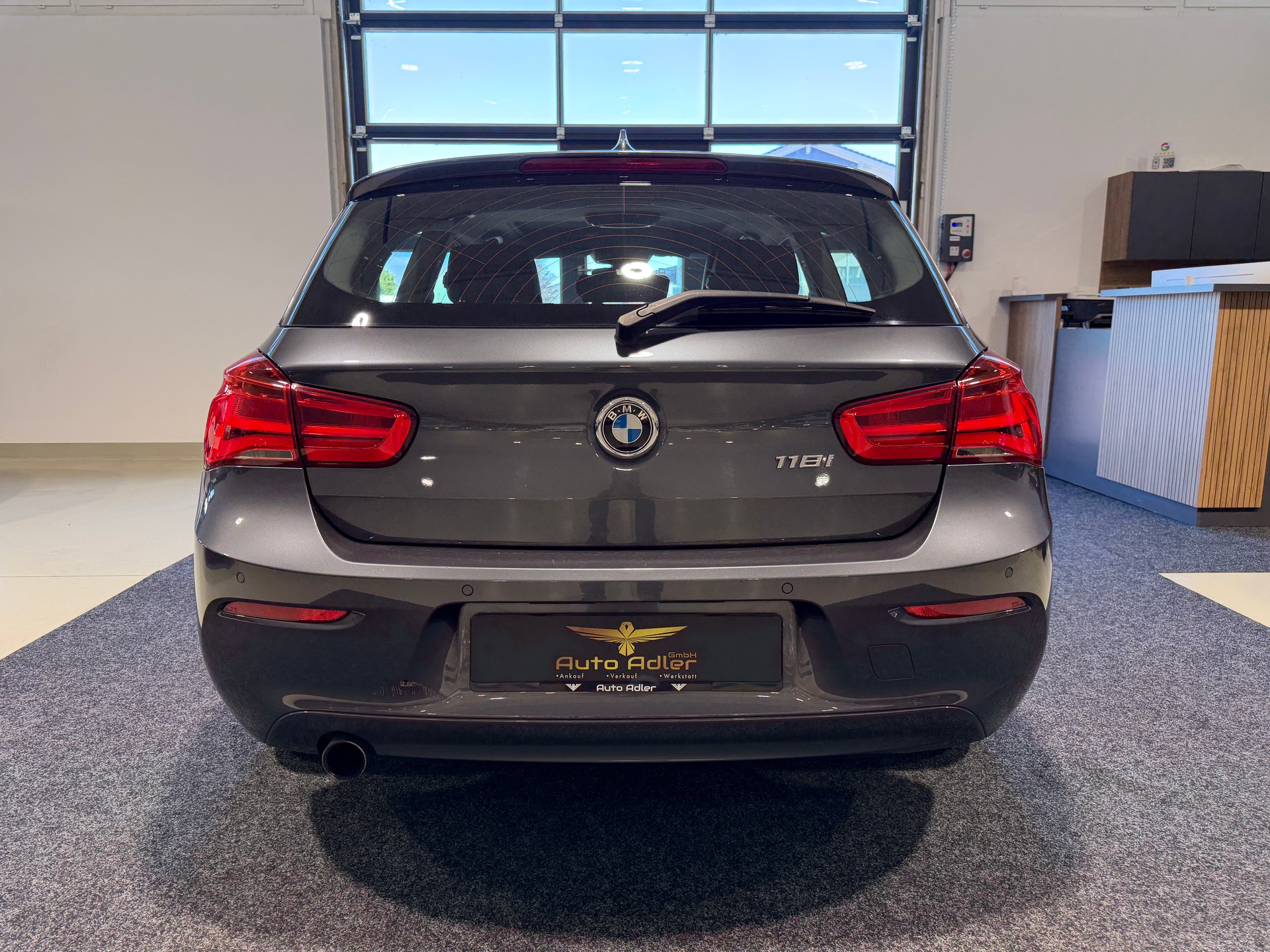 BMW 118i Steptronic-image-7