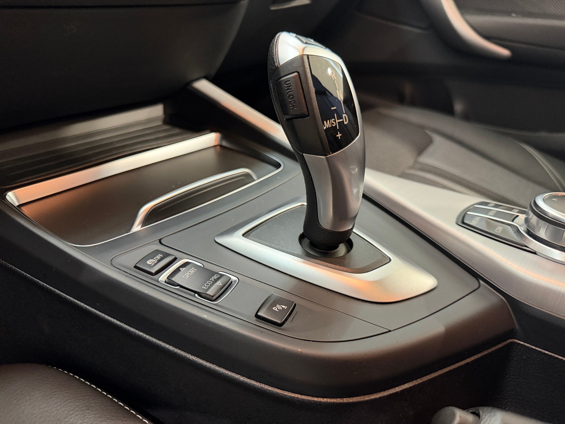BMW 118i Steptronic-image-18