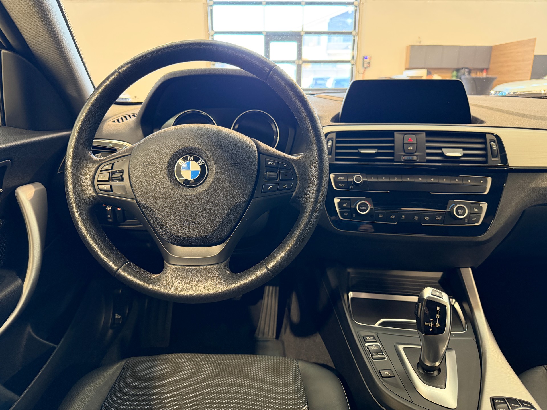 BMW 118i Steptronic-image-14