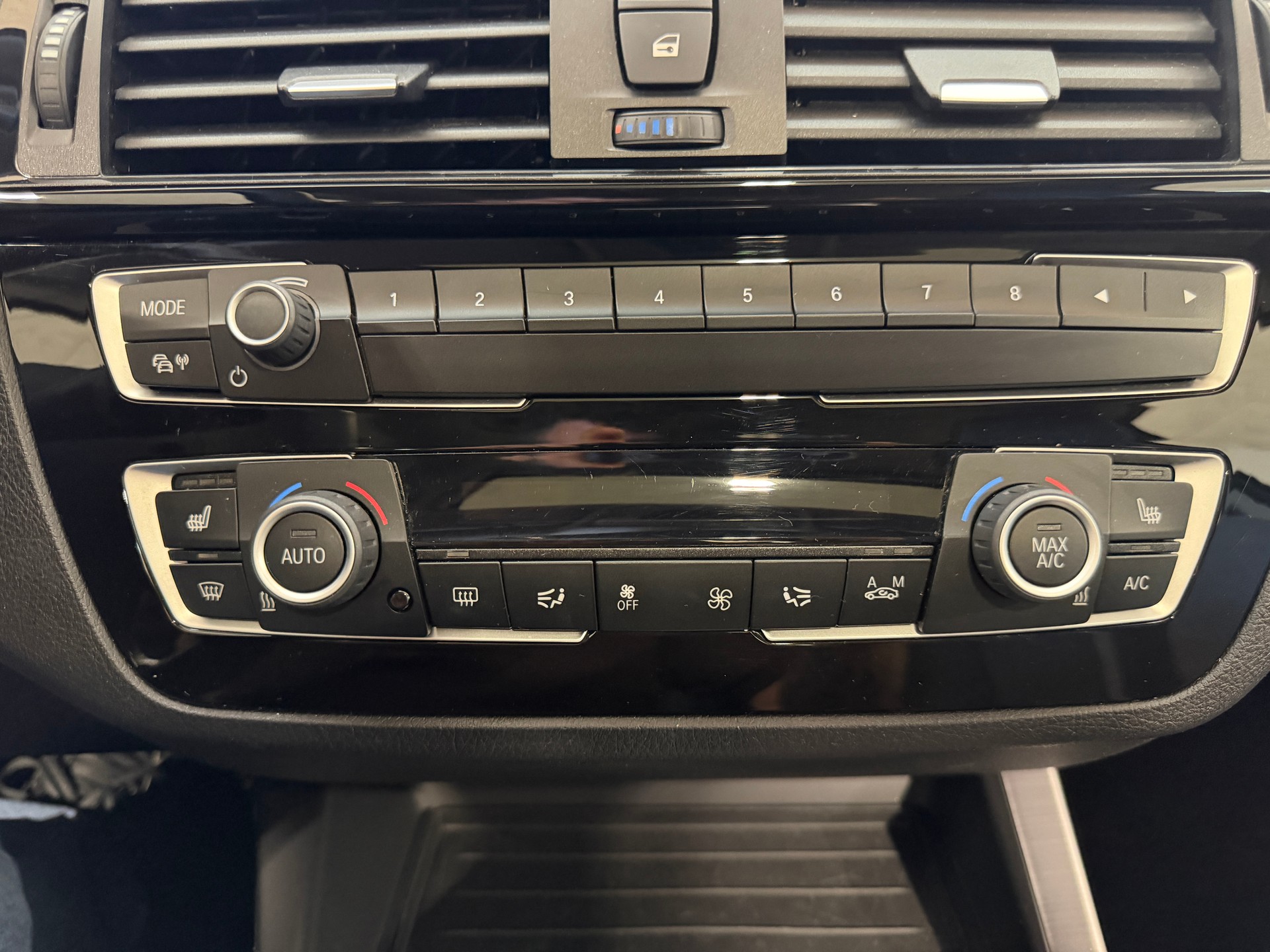 BMW 118i Steptronic-image-22
