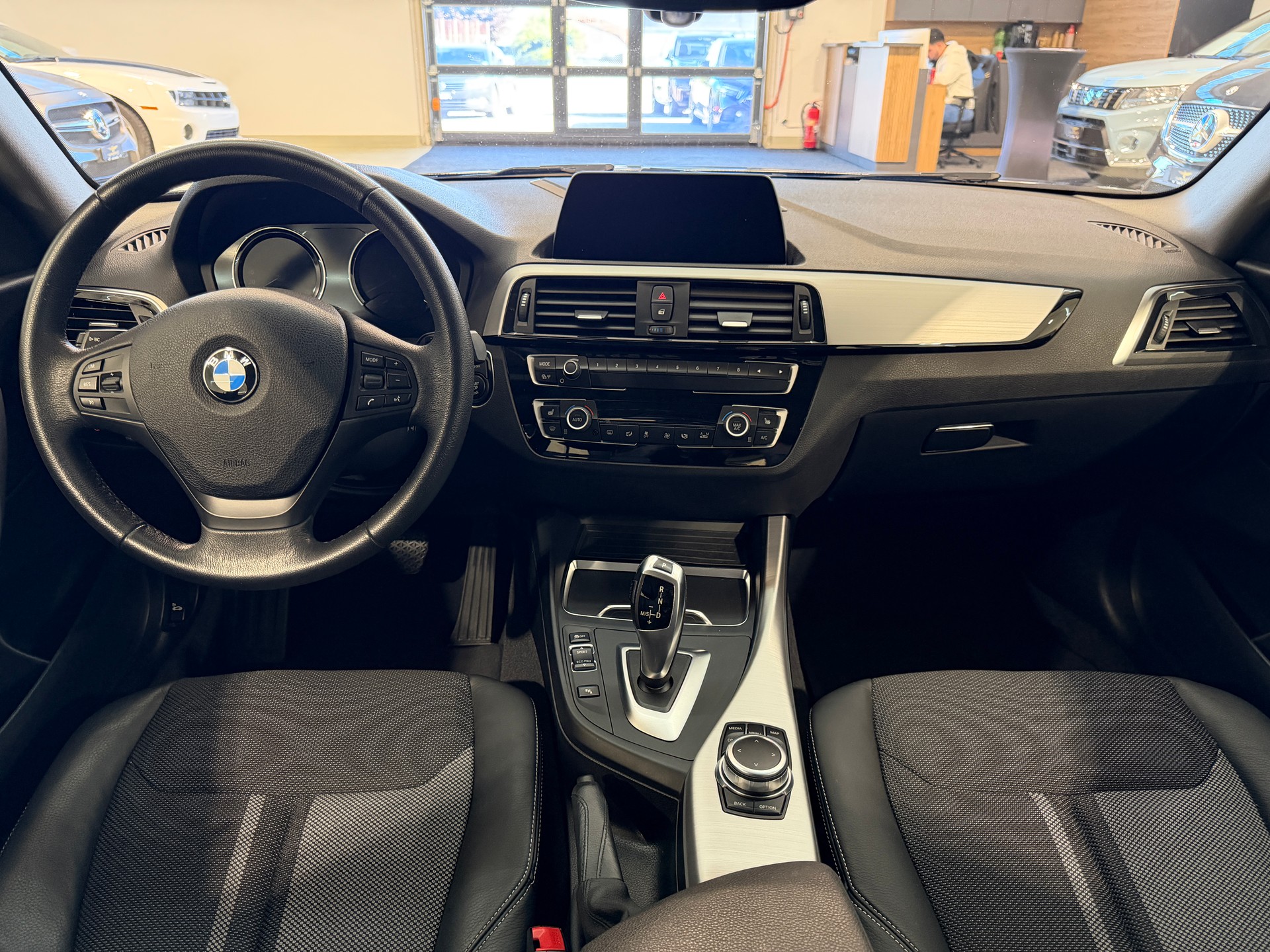 BMW 118i Steptronic-image-13