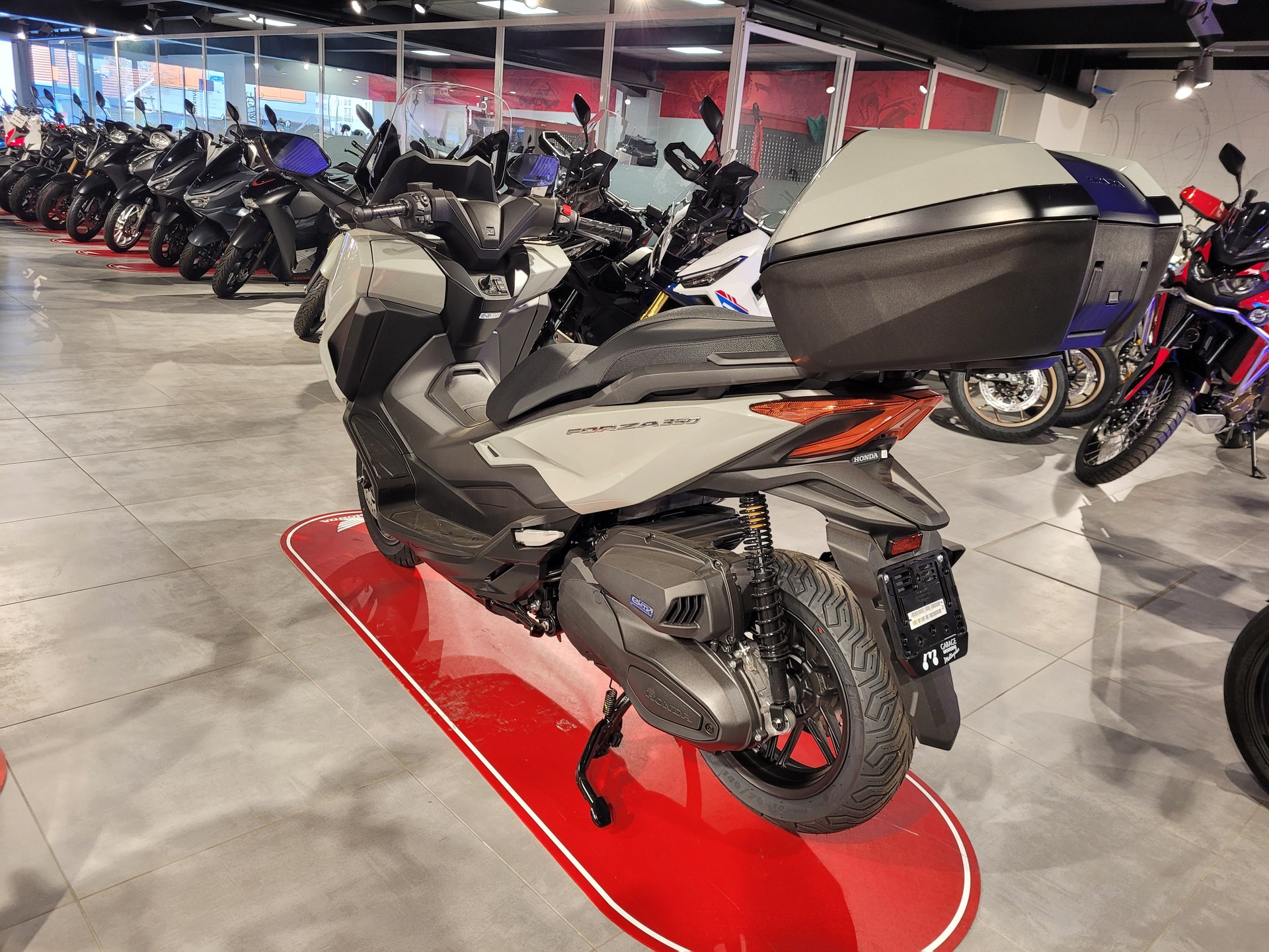 HONDA NSS 350 Top Box-image-3