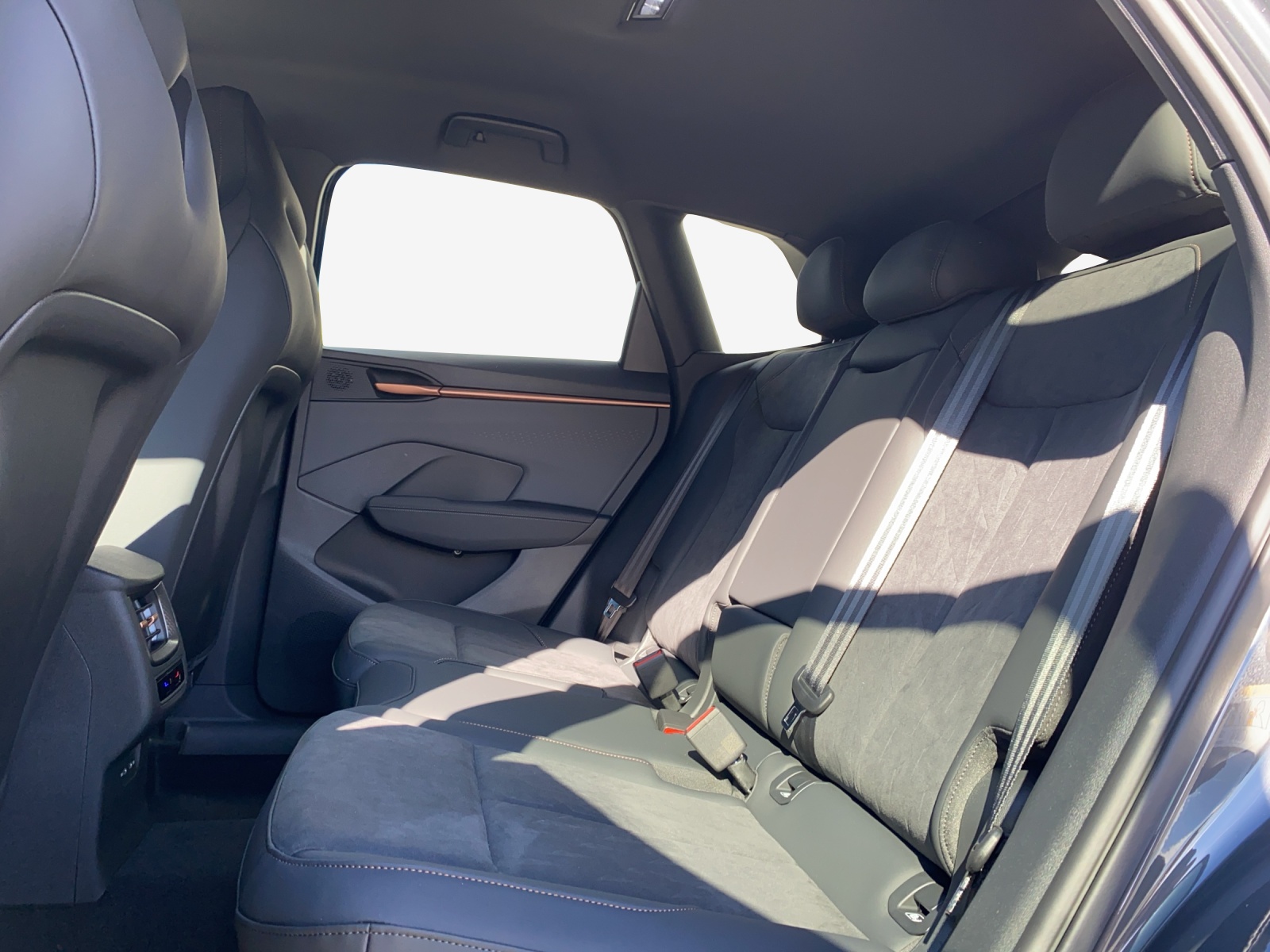 CUPRA Terramar 1.5 eTSI Prime Edition DSG-image-11