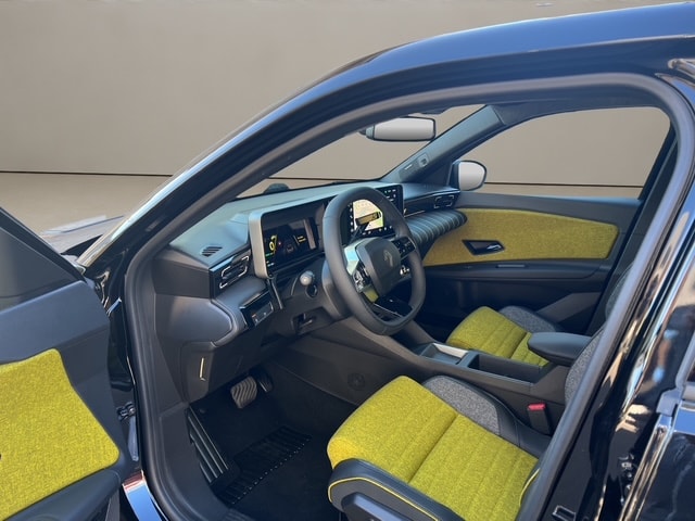 RENAULT R5 E-Tech Comfort Range iconic-image-4