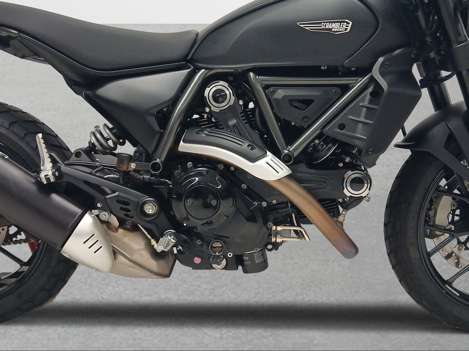 DUCATI SCRAMBLER 800 ICON DARK-image-8