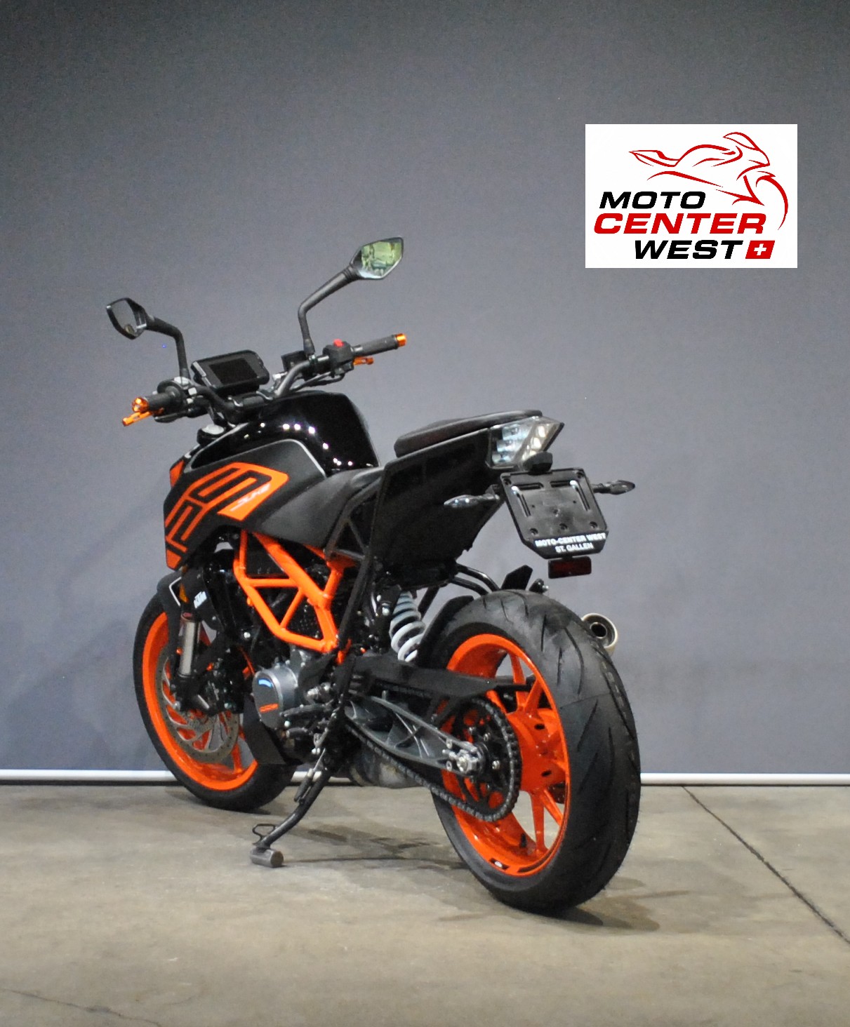 KTM 125 Duke-image-3