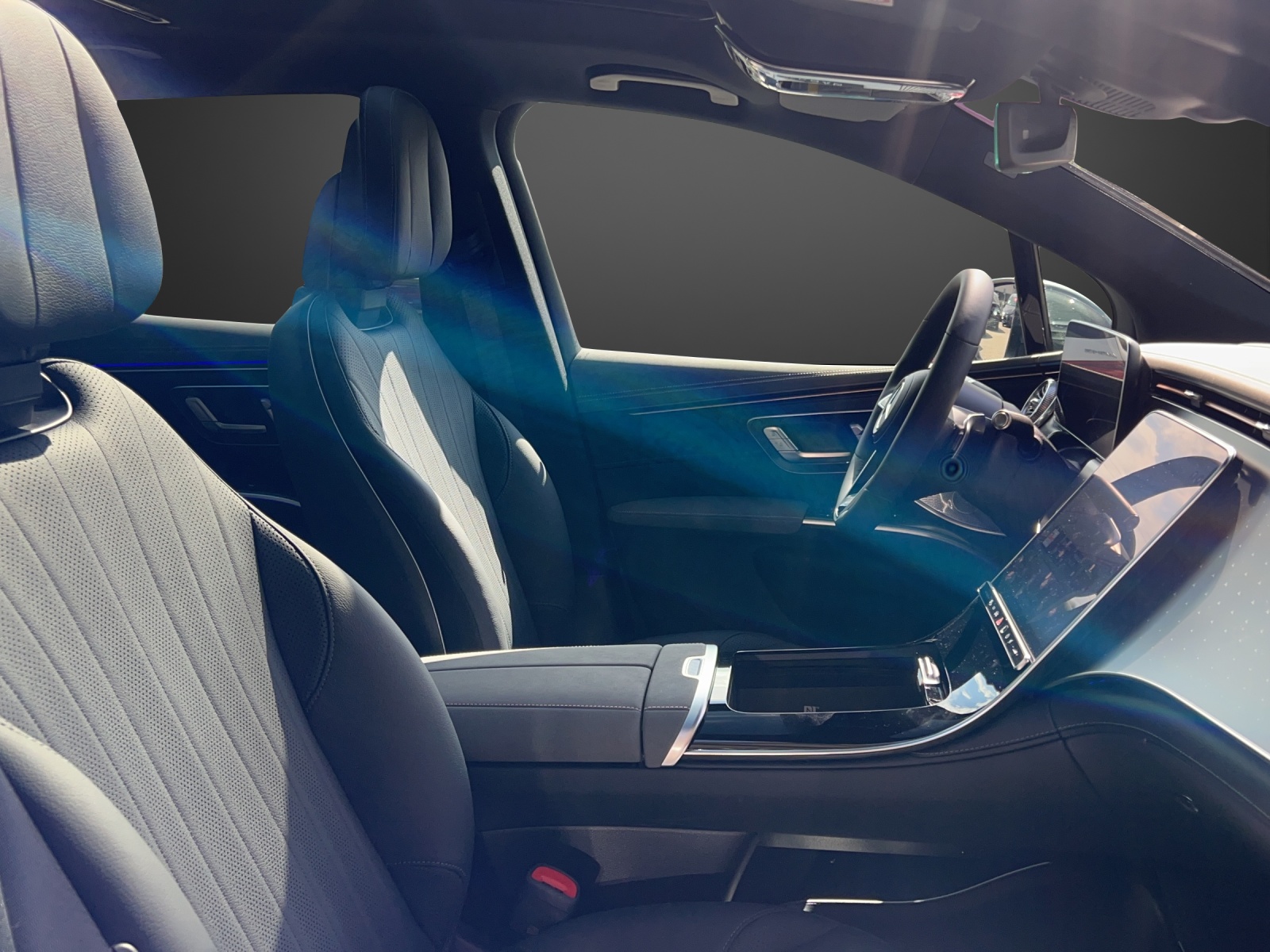 MERCEDES-BENZ EQS SUV 450 4Matic-image-11
