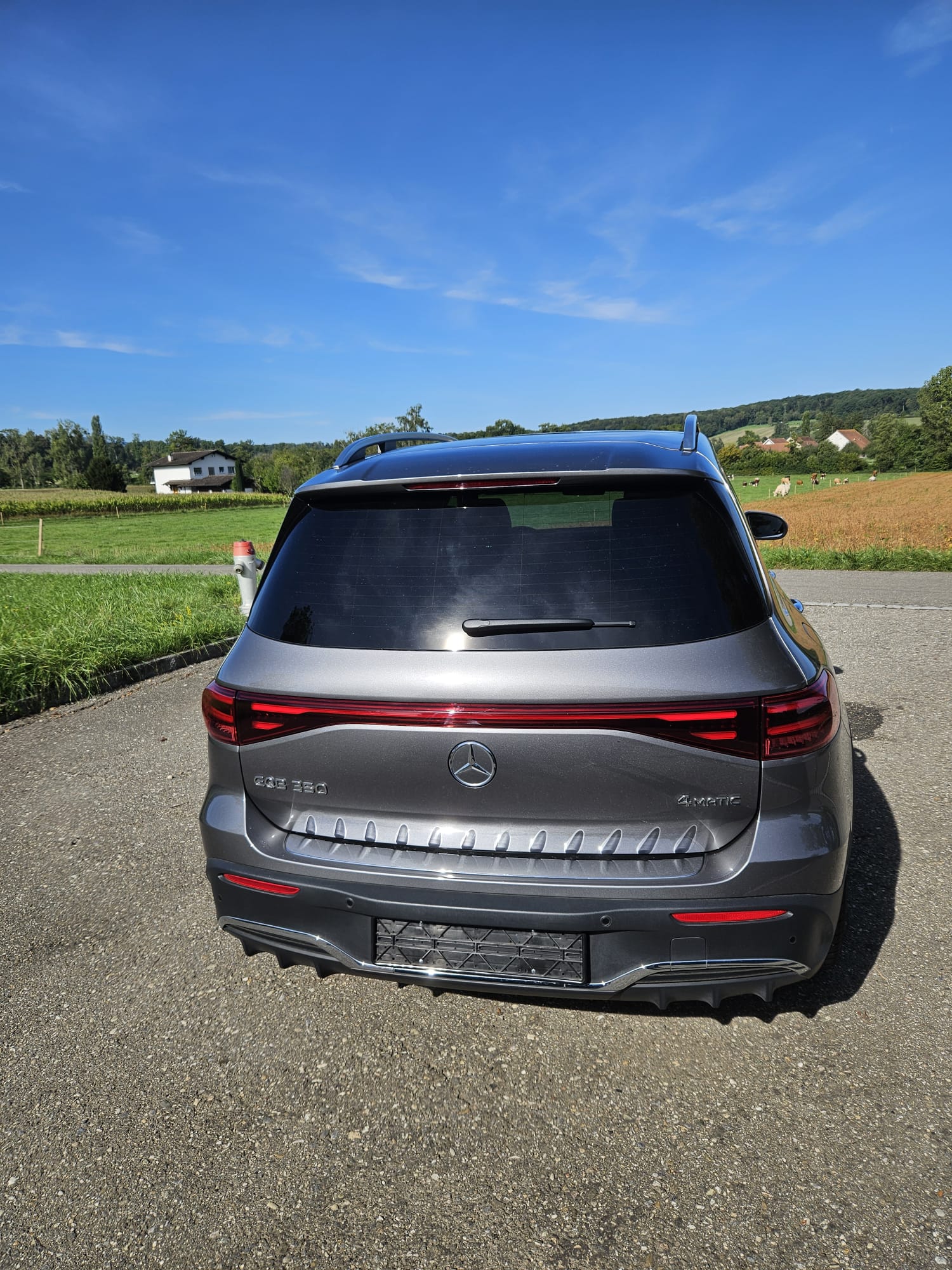 MERCEDES-BENZ EQB350 AMG Line 4Matic (Facelift)-image-3