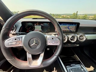 MERCEDES-BENZ EQB350 AMG Line 4Matic-image-9