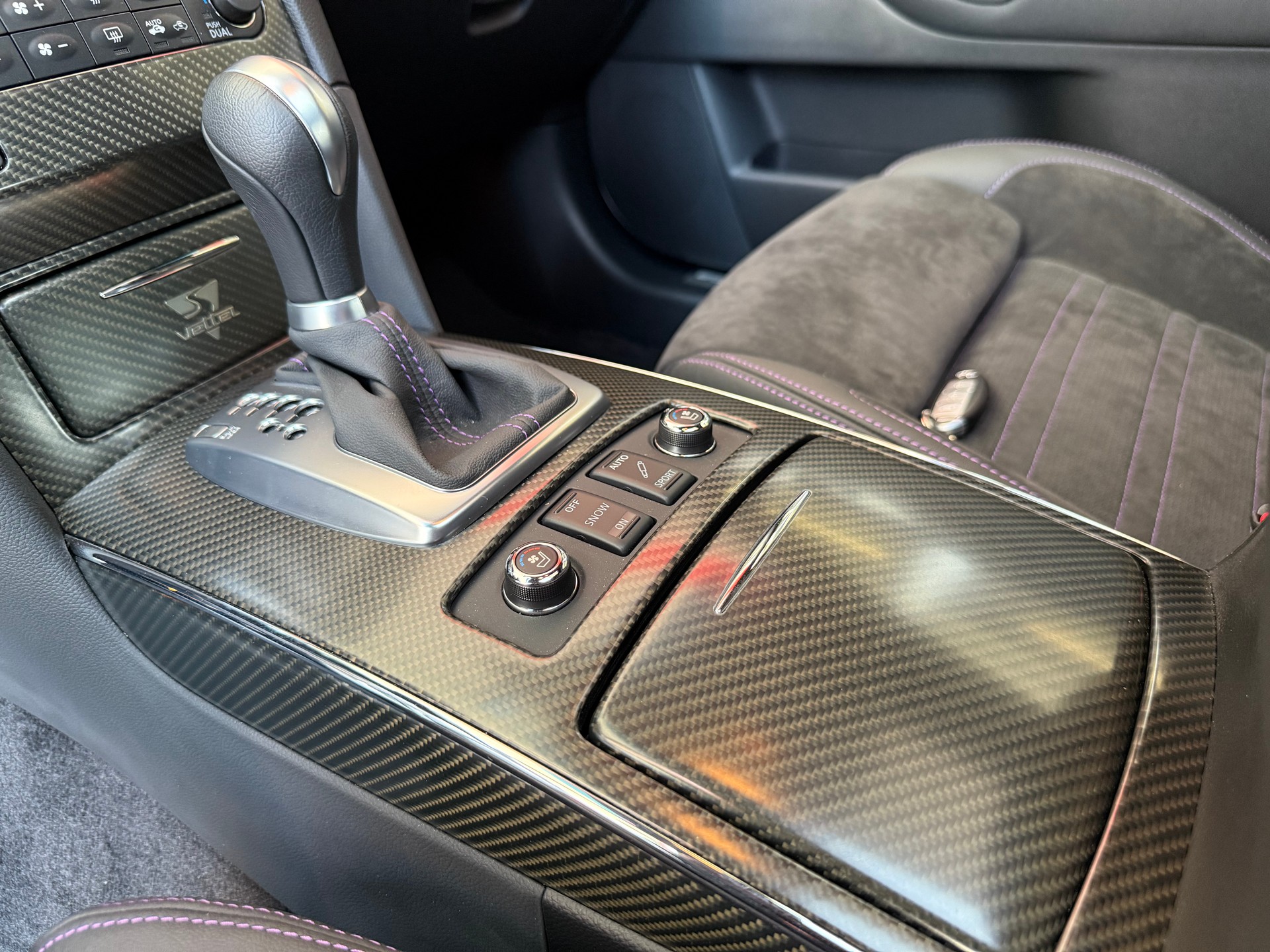 INFINITI FX50 S Vettel Edition Nr.1 AWD Automatic-image-12
