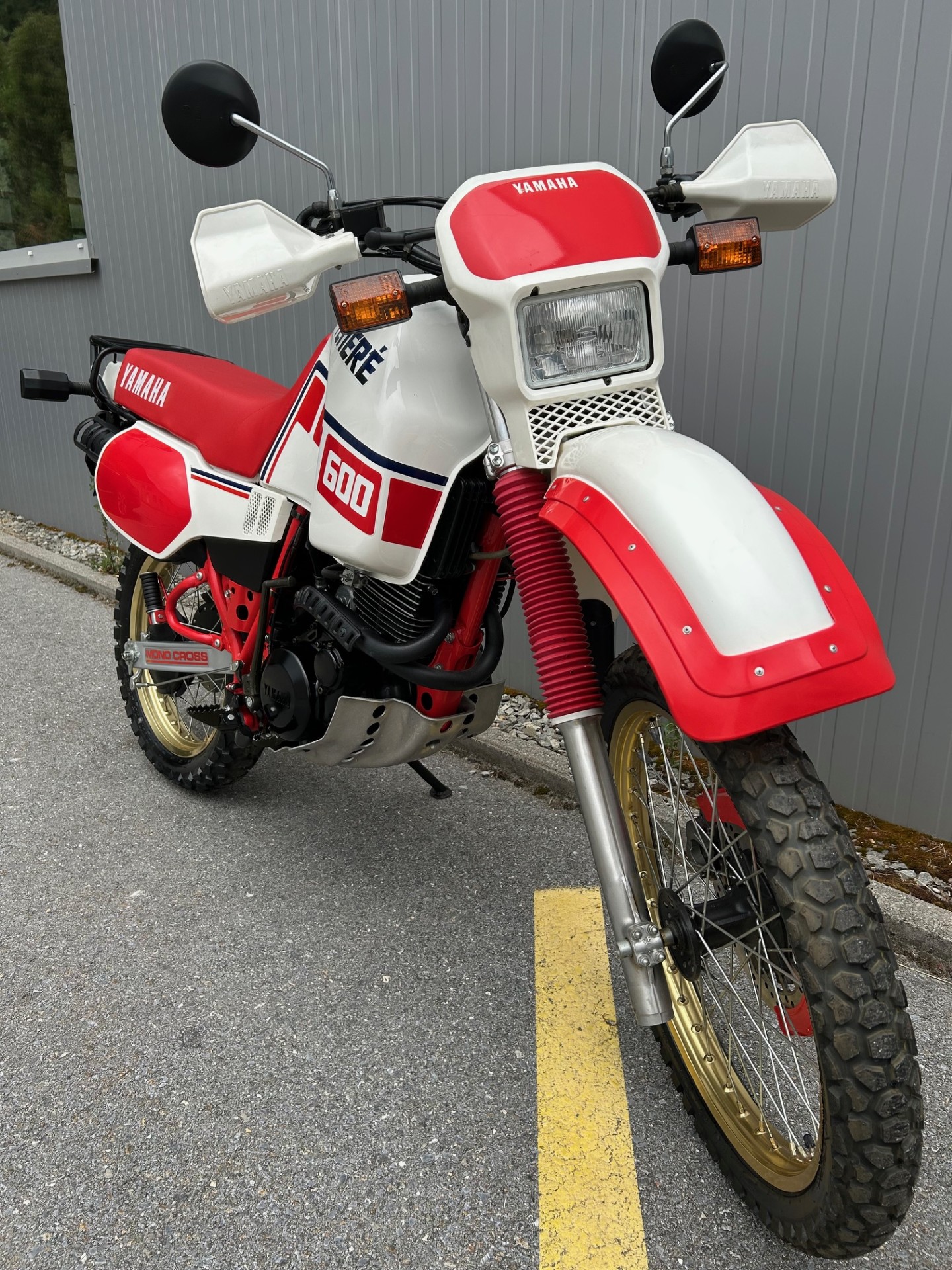 YAMAHA XT 600 Z-image-2