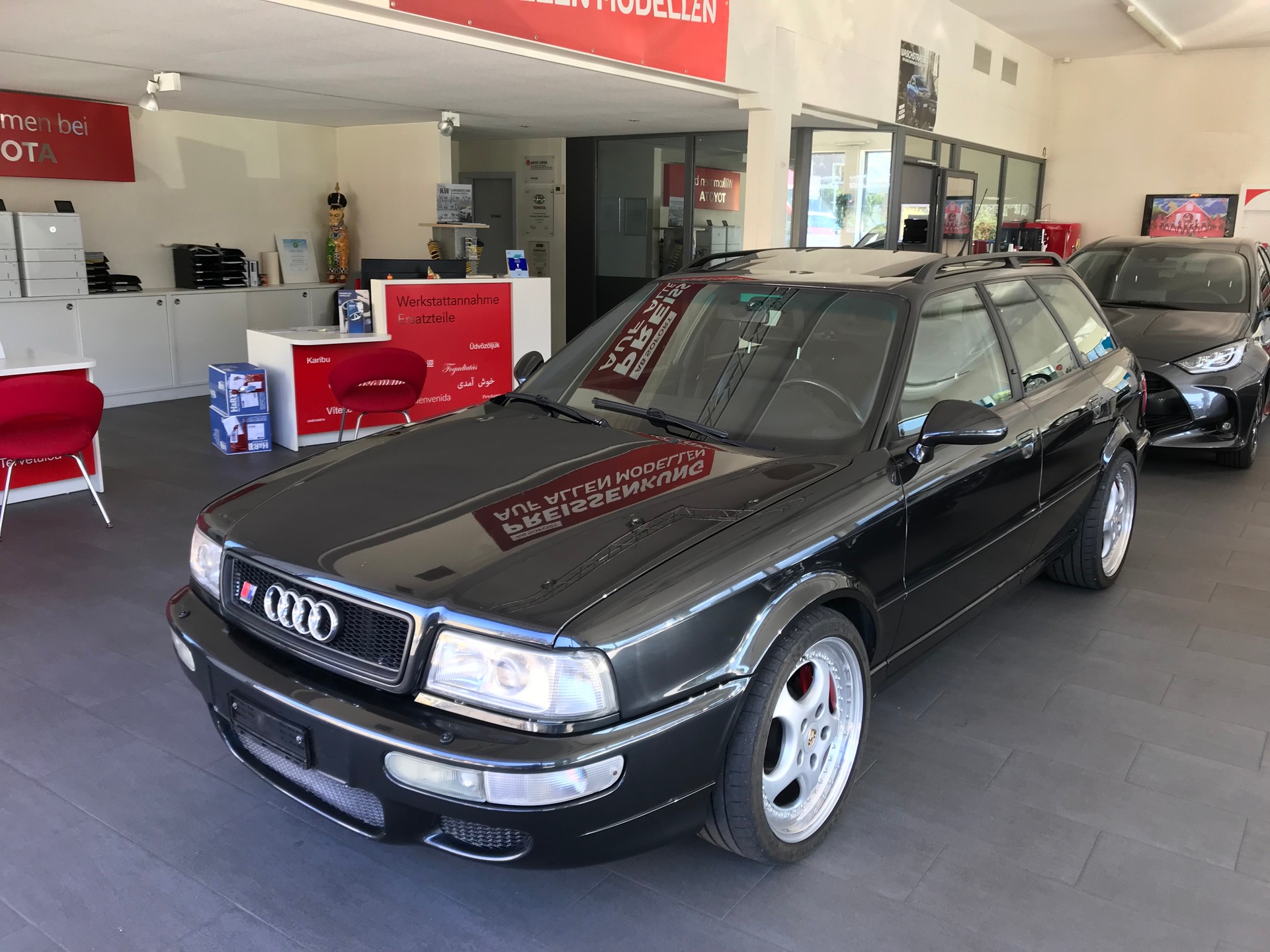 AUDI 80 Avant RS2-image-4
