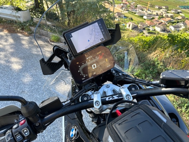 BMW R 1300 GS-image-2