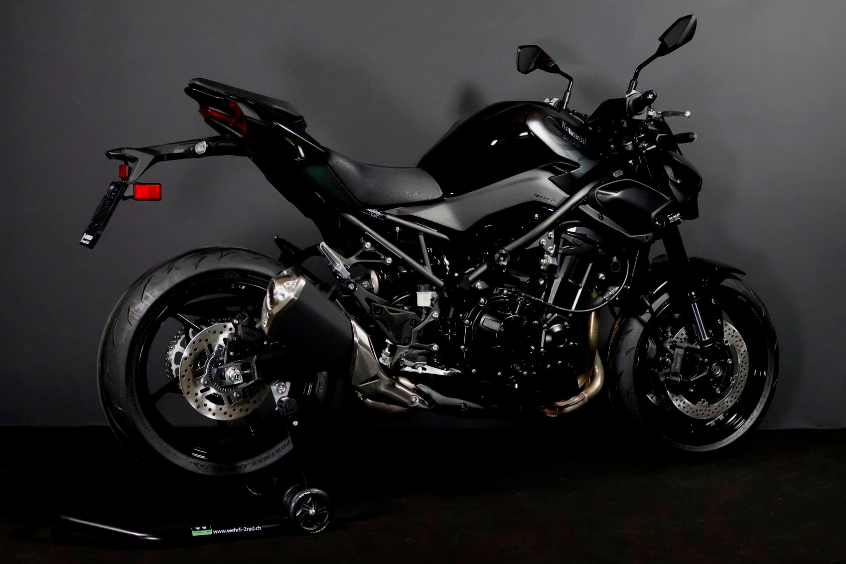 KAWASAKI Z 900-image-8