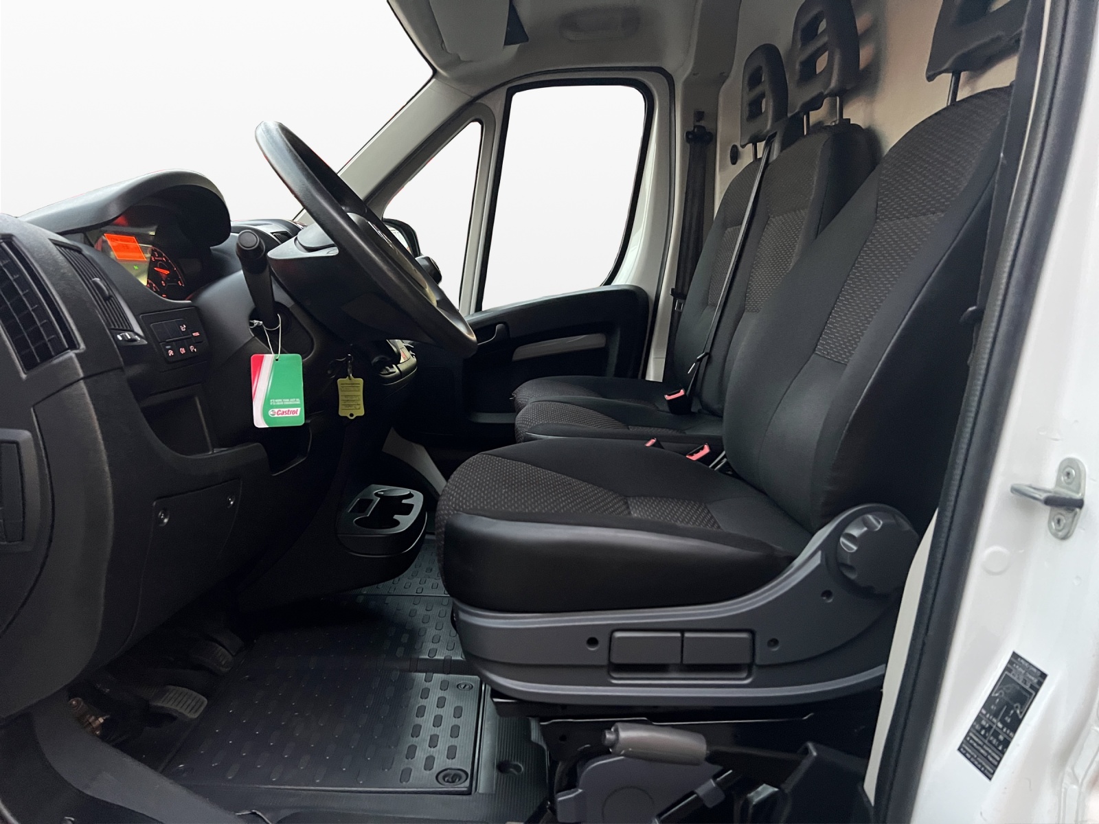 CITROEN Jumper 35 2.2 BlueHDi 140 Control L1H1-image-5