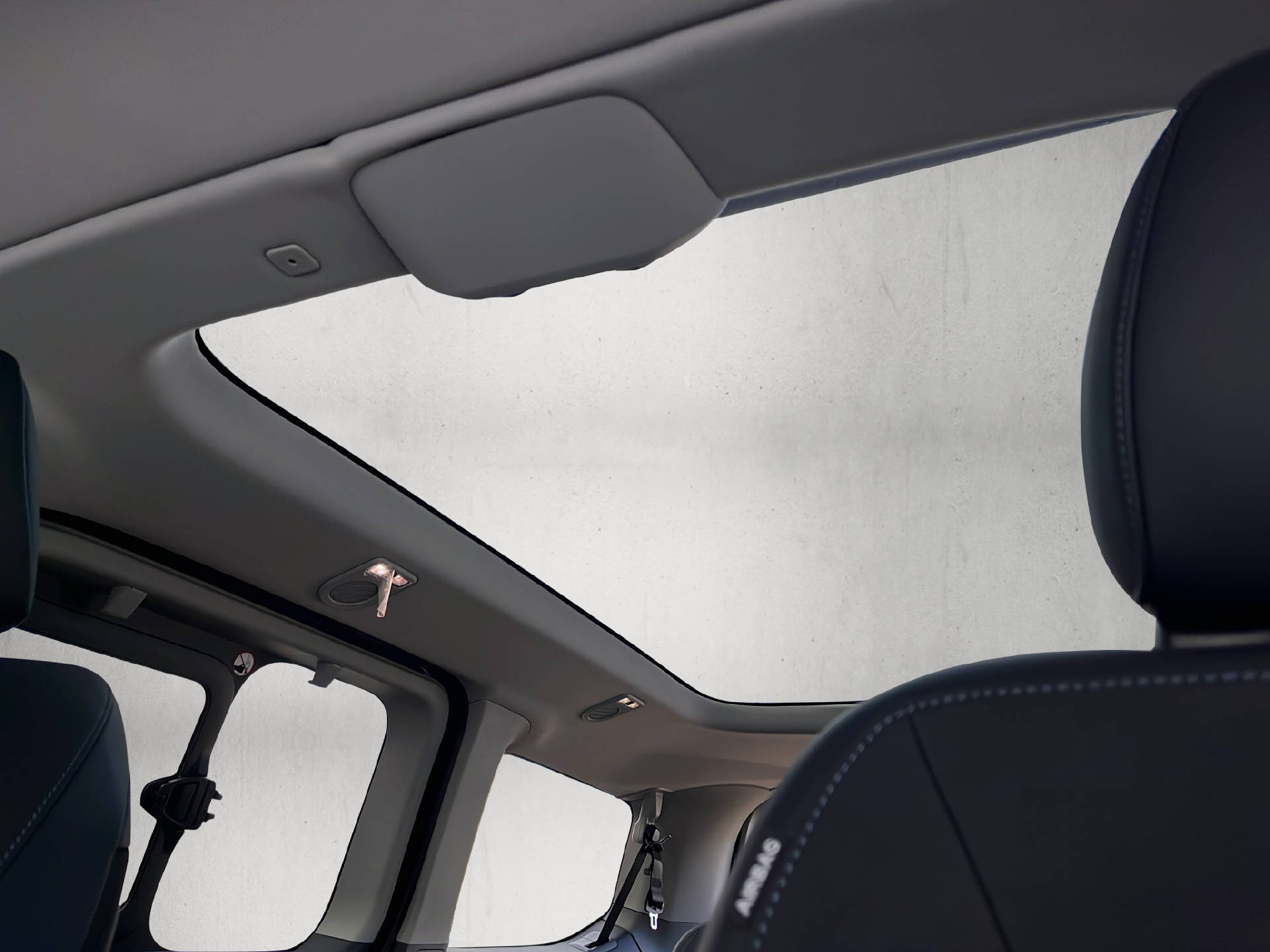 FORD E-Tourneo C Bus 340 L1 Active-image-26