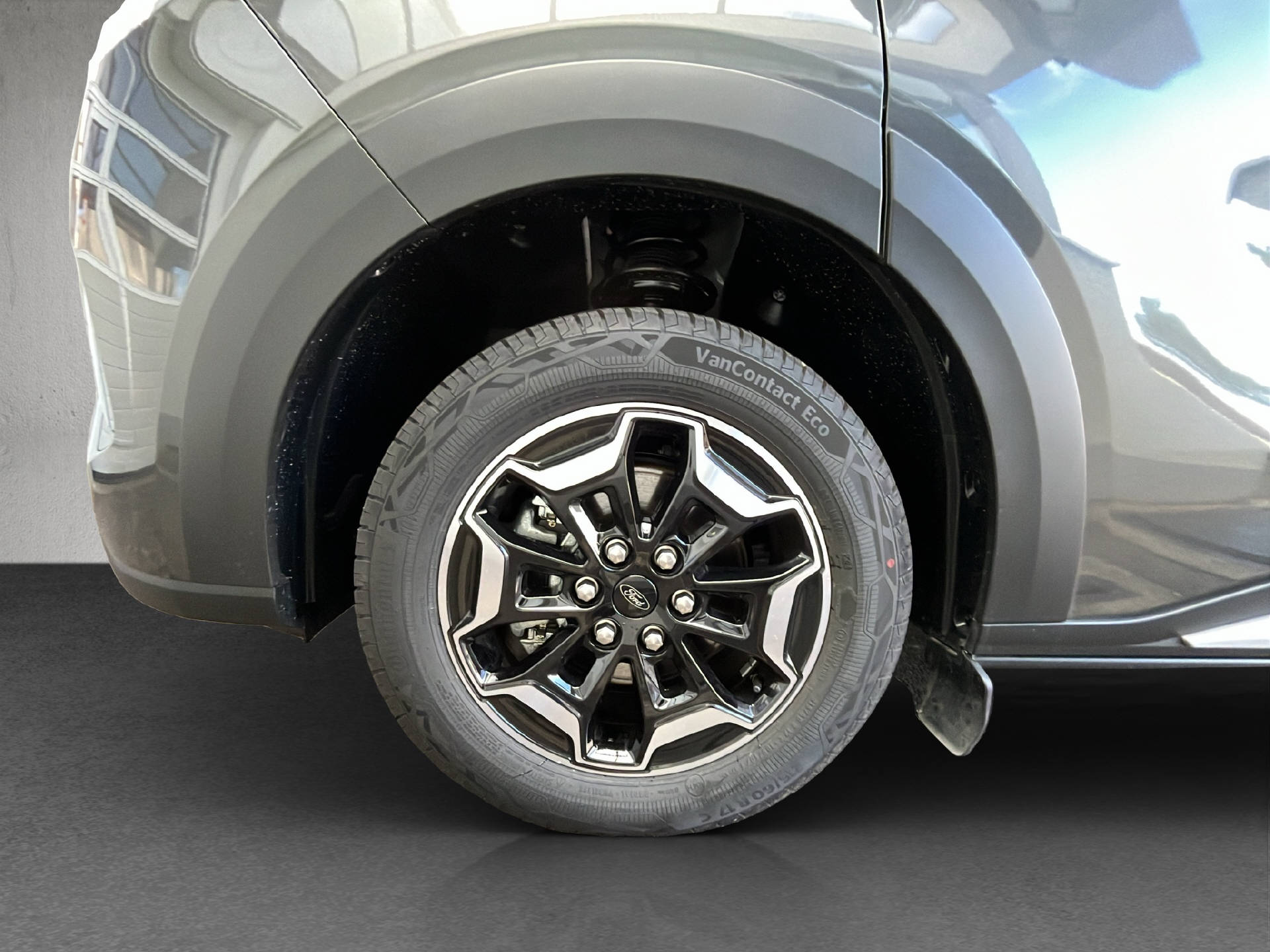 FORD E-Tourneo C Bus 340 L1 Active-image-22