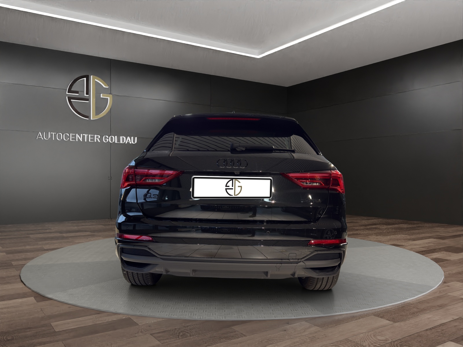 AUDI Q3 35 TDI S line S-tronic-showroom-element-2