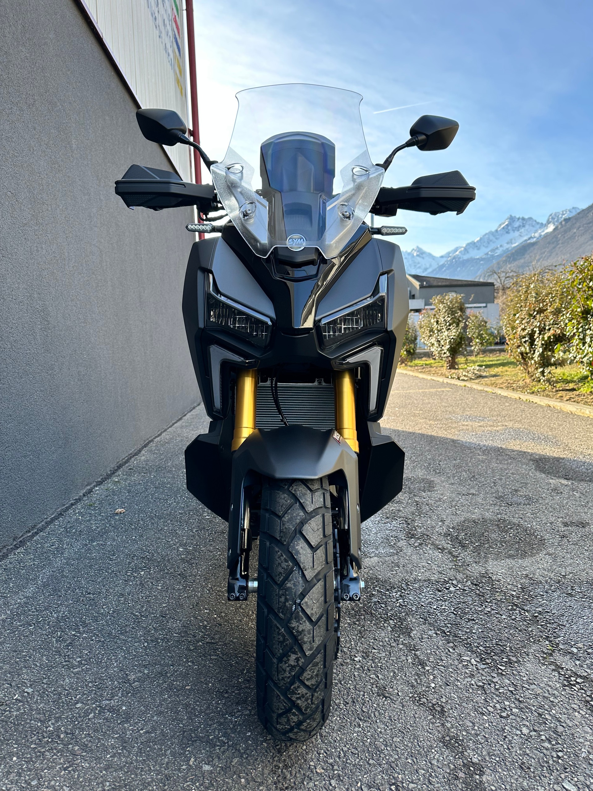 SYM TG400-image-7