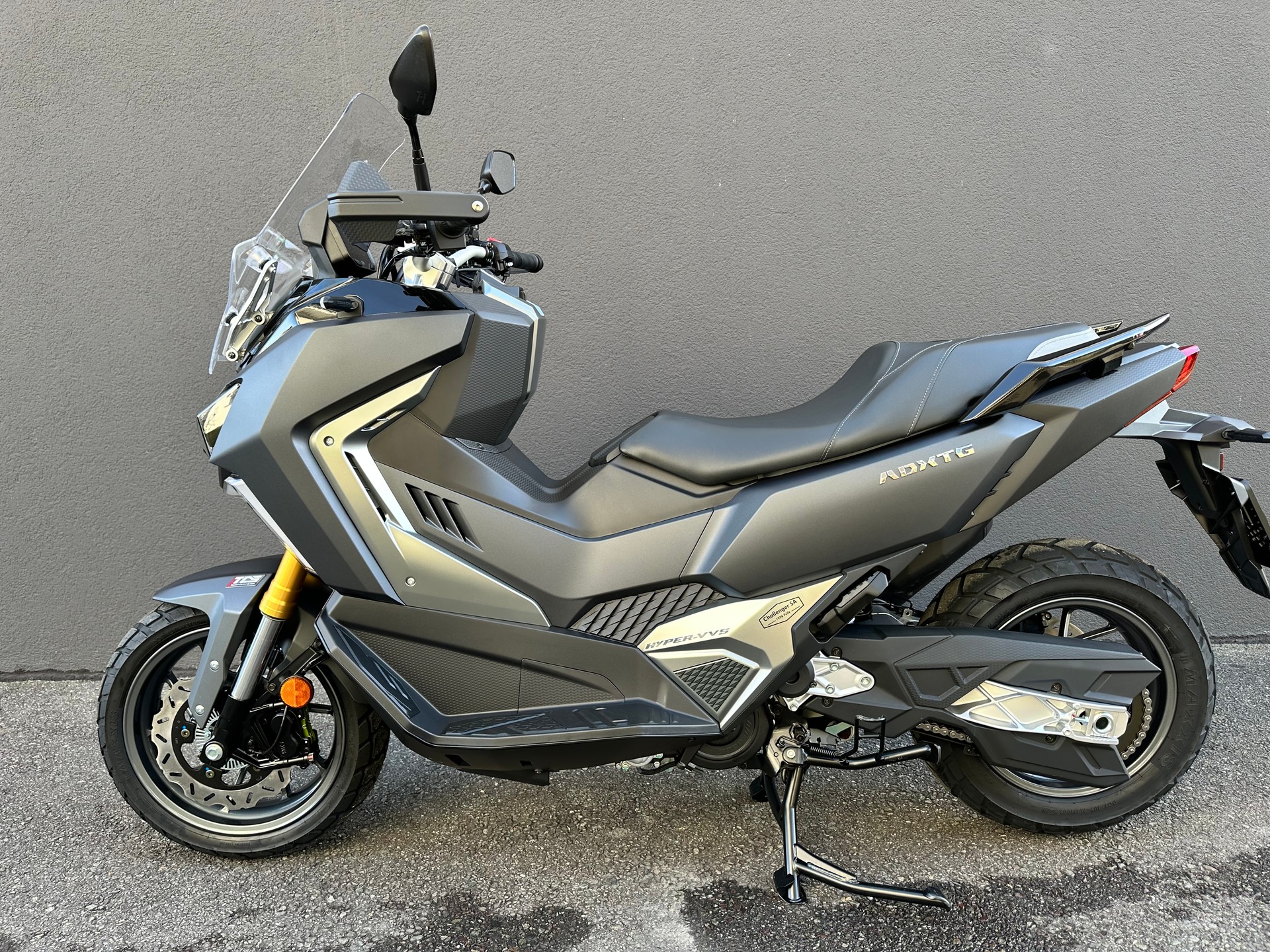SYM TG400-image-5
