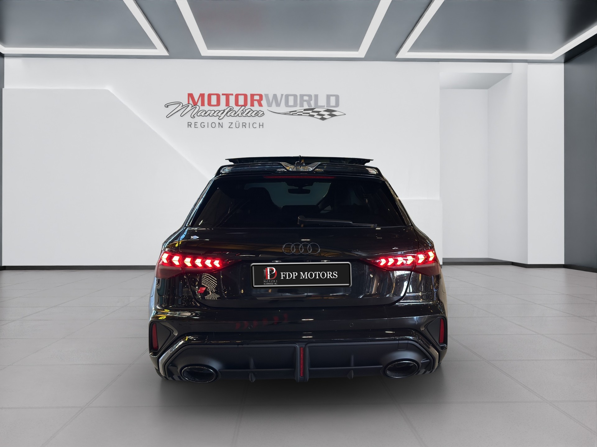 AUDI RS3 SPB MY26/Schalen/Pano/Sportaga/CarbonSpoiler/RS-Designpaket plus rot-showroom-element-3