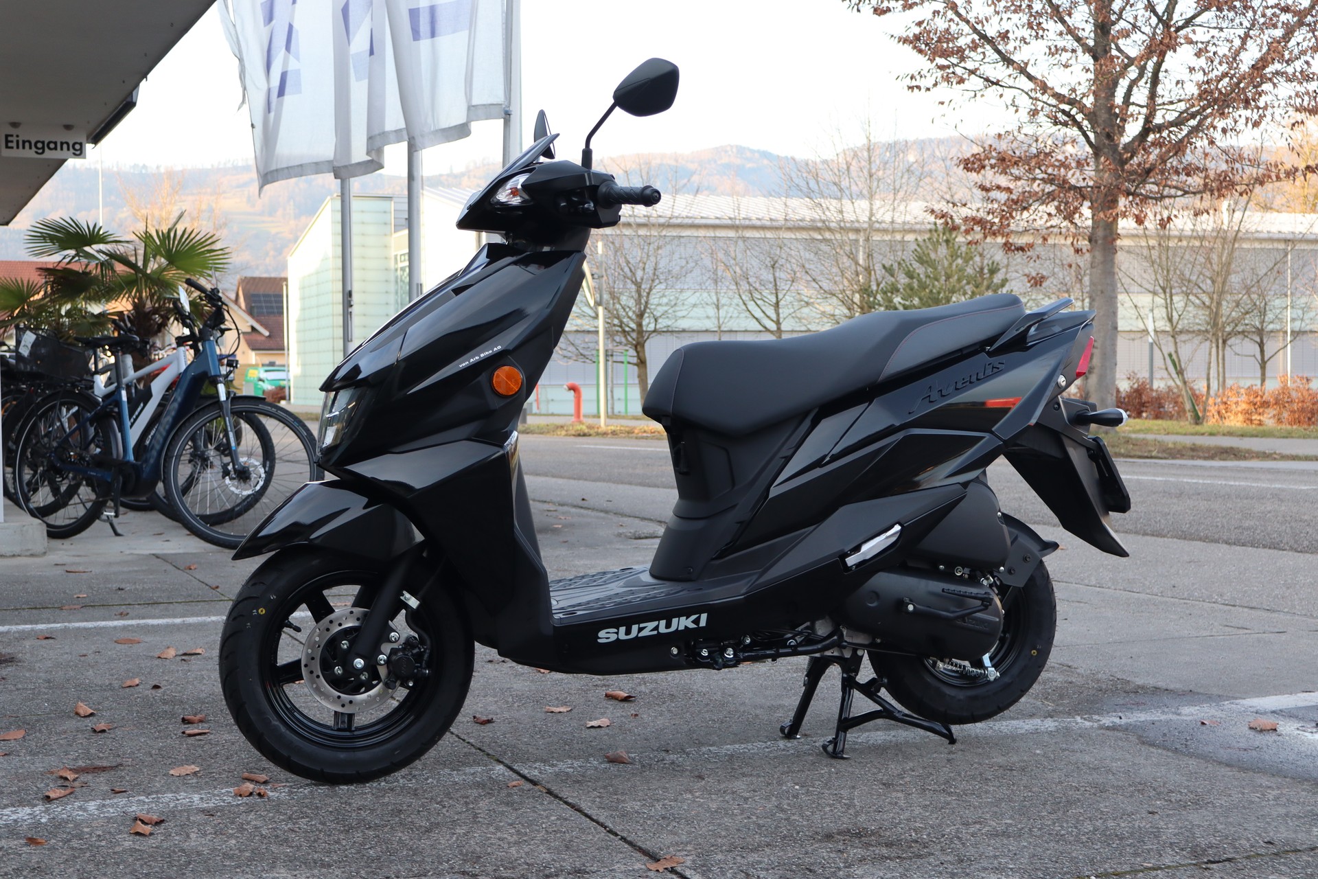 SUZUKI Avenis 125-image-4