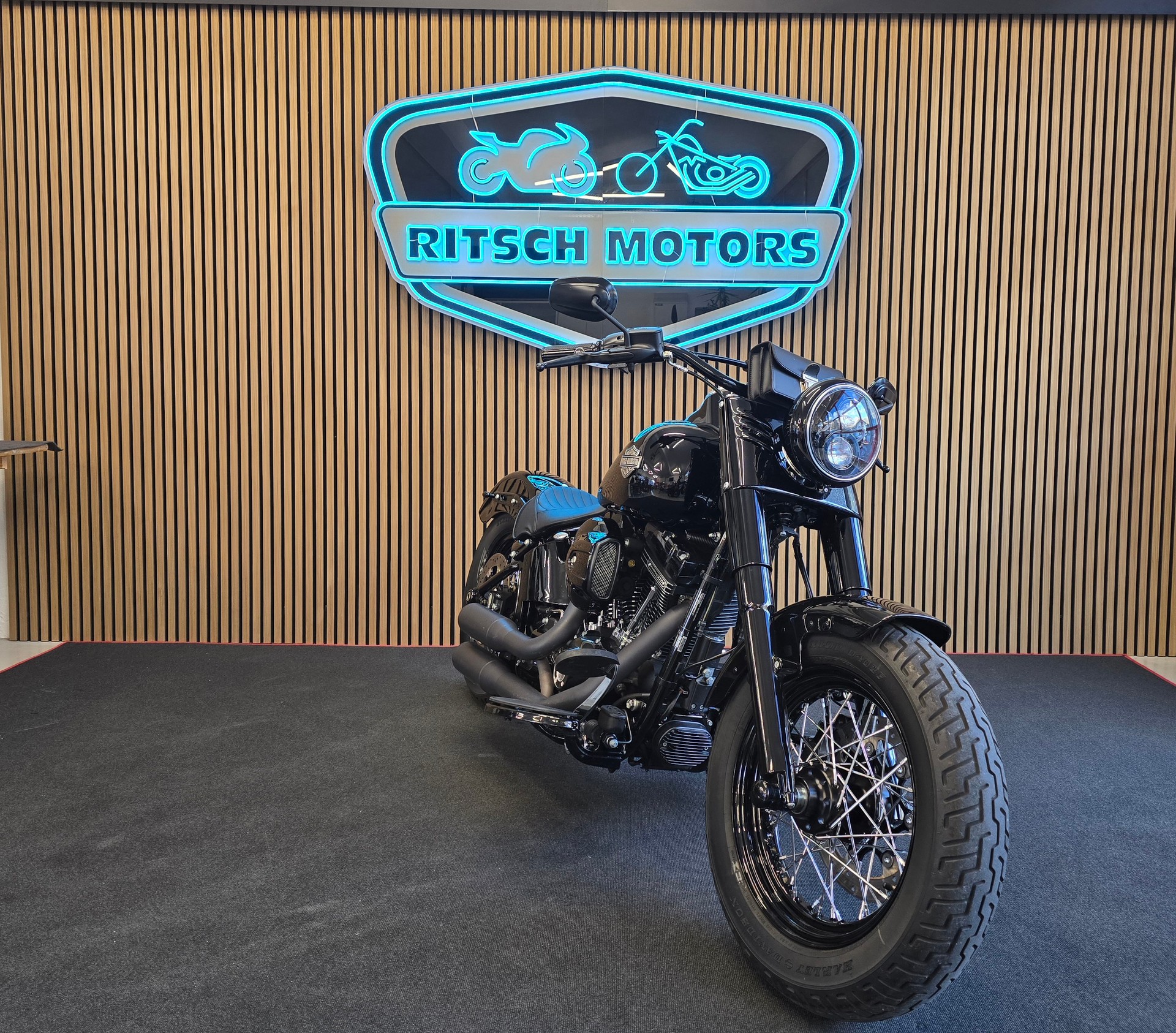 HARLEY-DAVIDSON FLSS Softail Slim S110 ABS-image-1