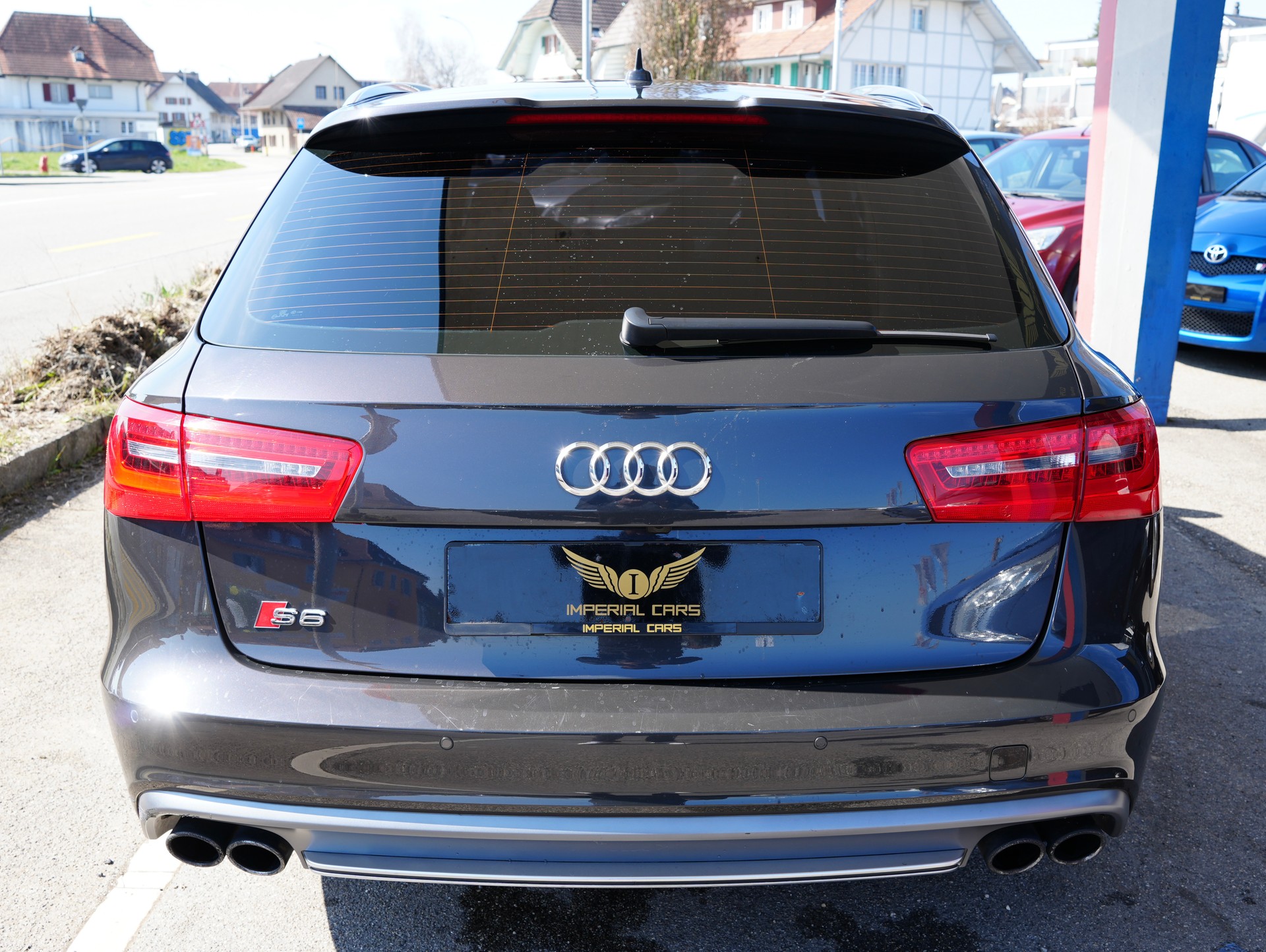 AUDI S6 Avant 4.0 TFSI V8 quattro S-tronic-image-3