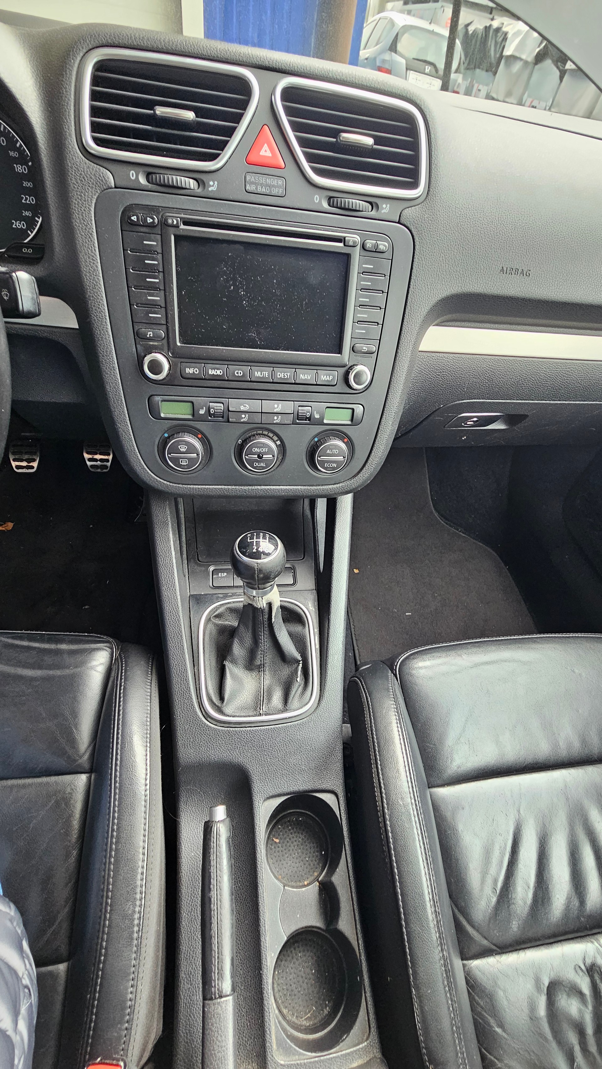 VW Eos 2.0 FSI Turbo-image-10