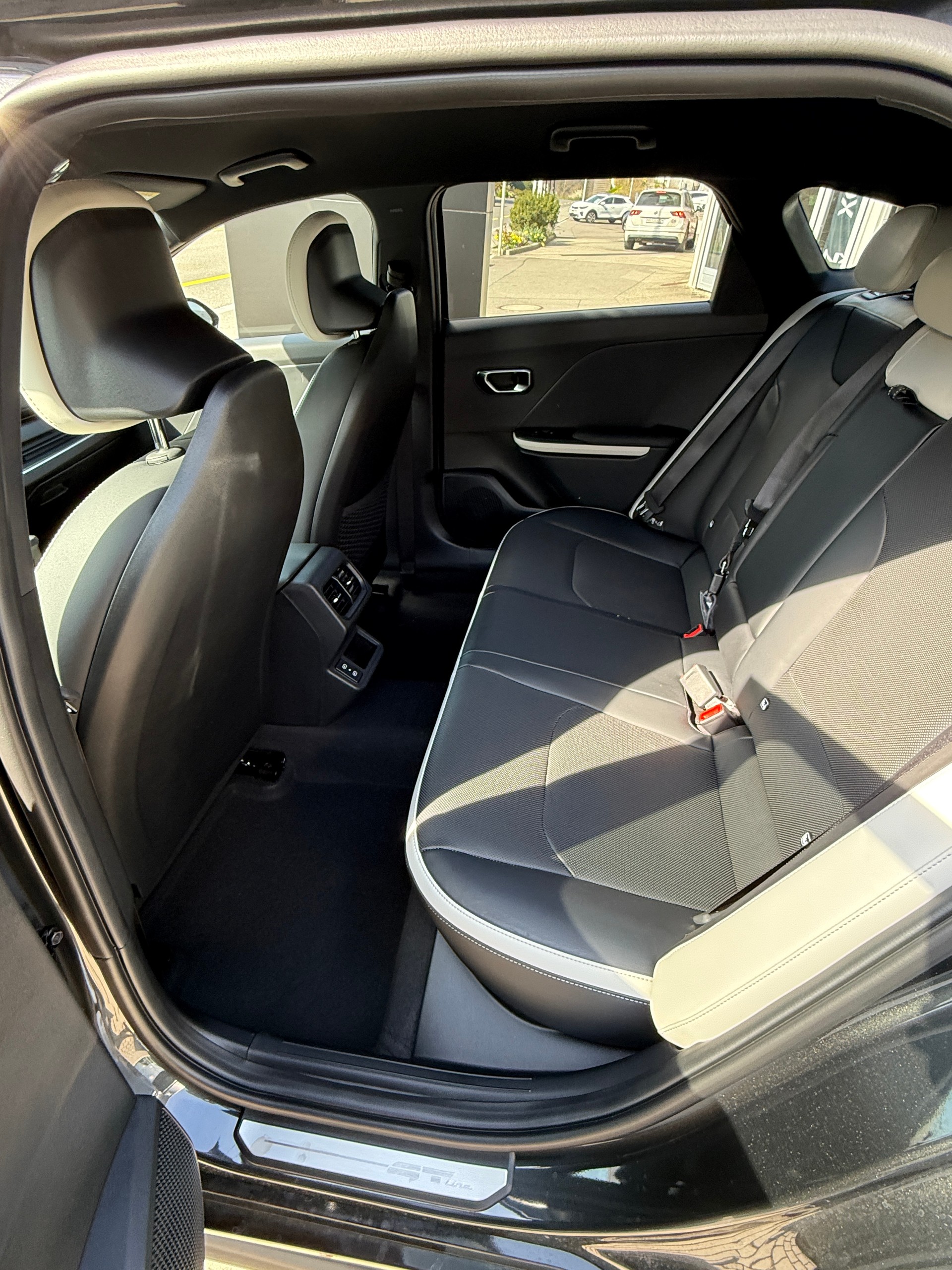KIA K4 1.6T-GDi GT-Line 7DCT-image-9
