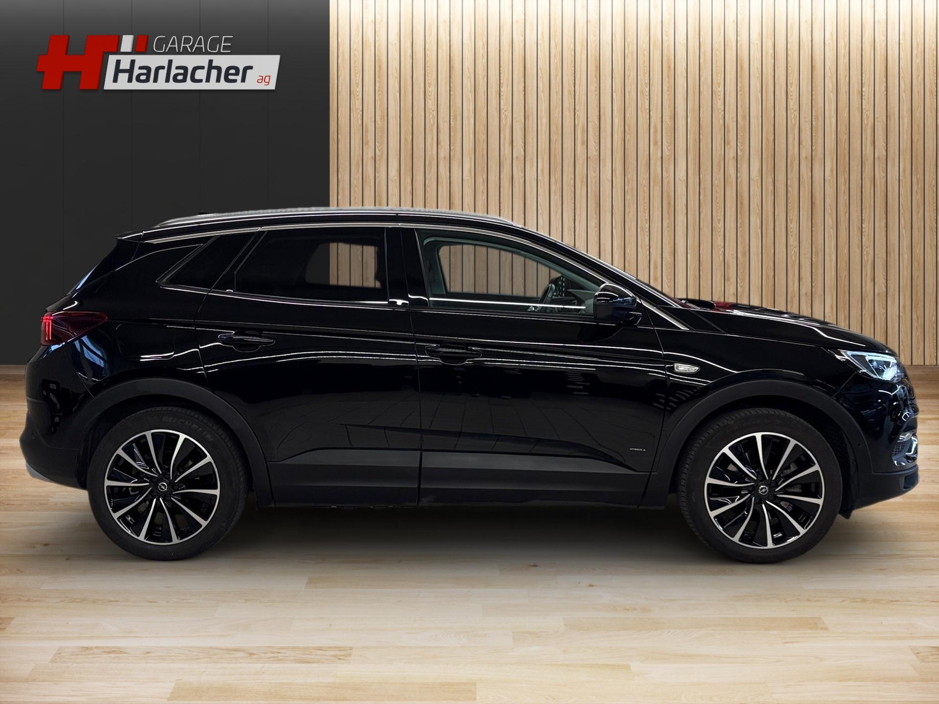 OPEL Grandland X 1.6 Hybrid Ultimate Automatik-image-3