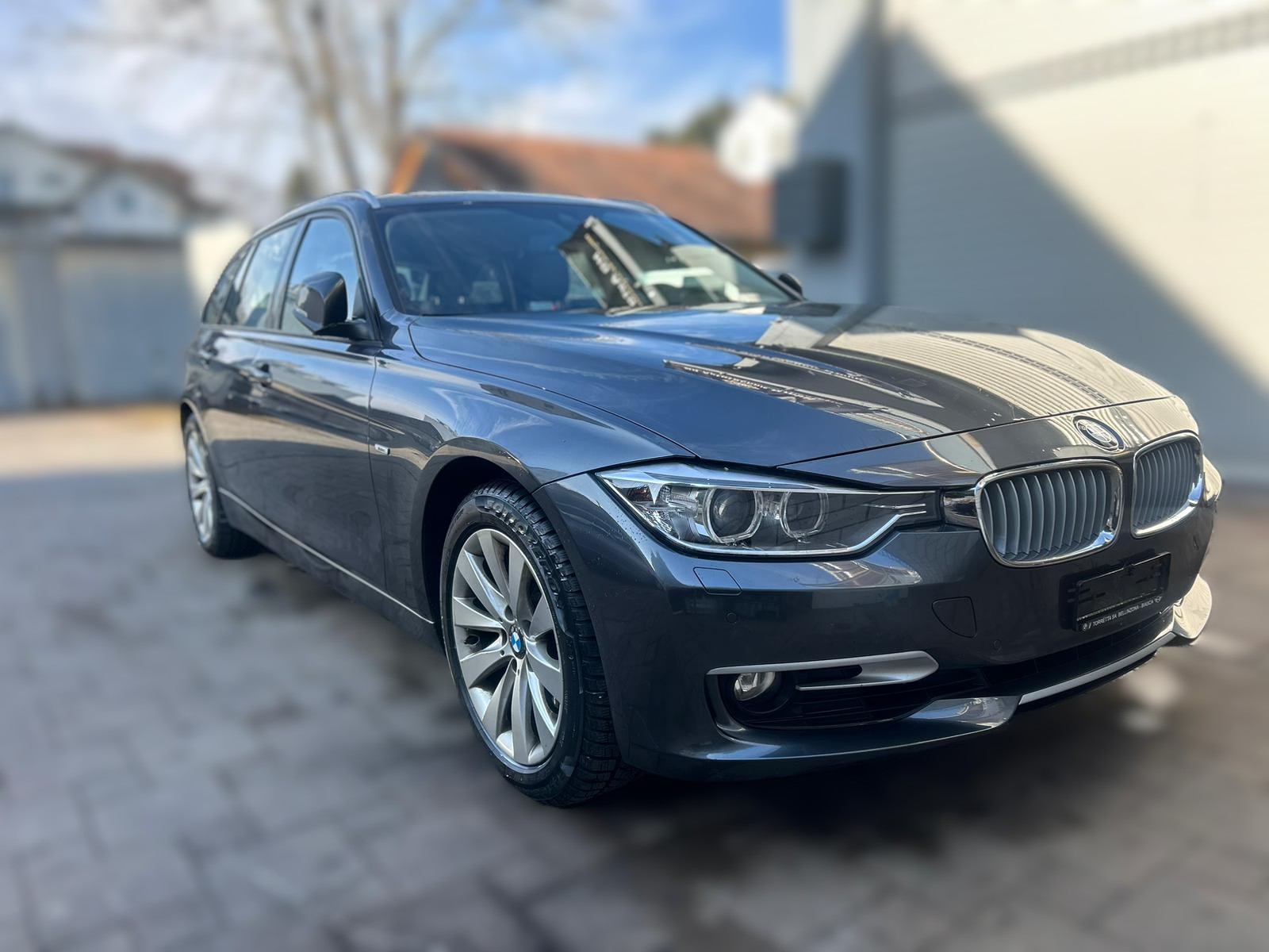 BMW 328i xDrive Touring Modern Line Steptronic-image-4