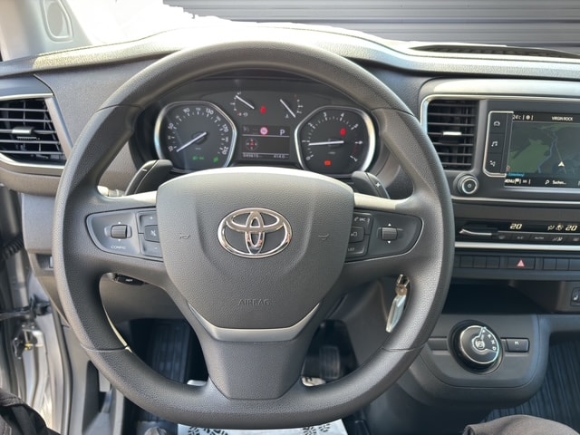 TOYOTA Proace Verso L2 2.0 D Family-image-9