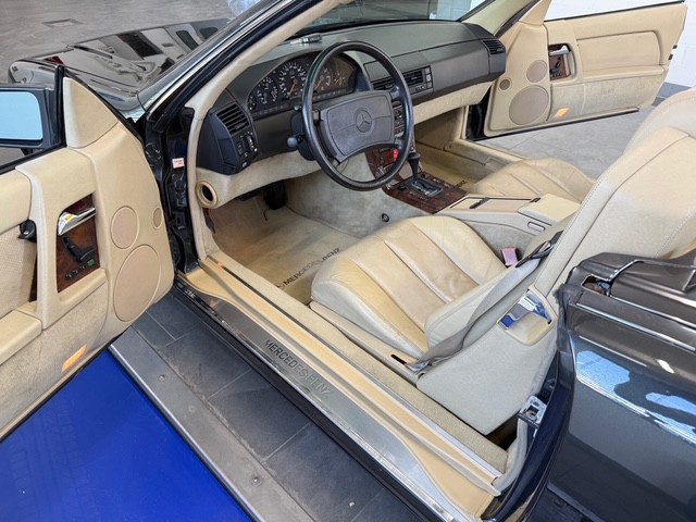 MERCEDES-BENZ SL 500 Automatic-showroom-element-2
