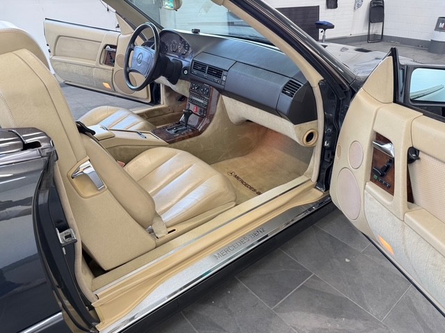 MERCEDES-BENZ SL 500 Automatic-image-4