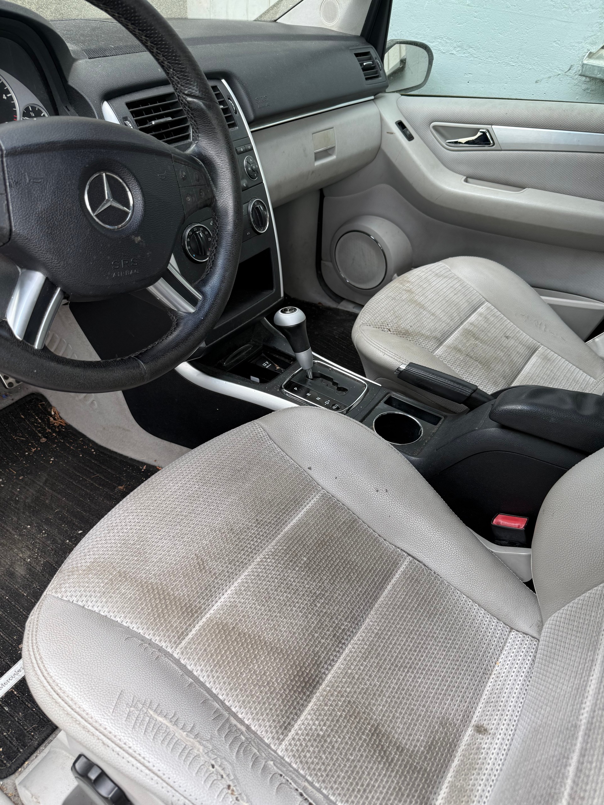 MERCEDES-BENZ B 180 CDI-image-9