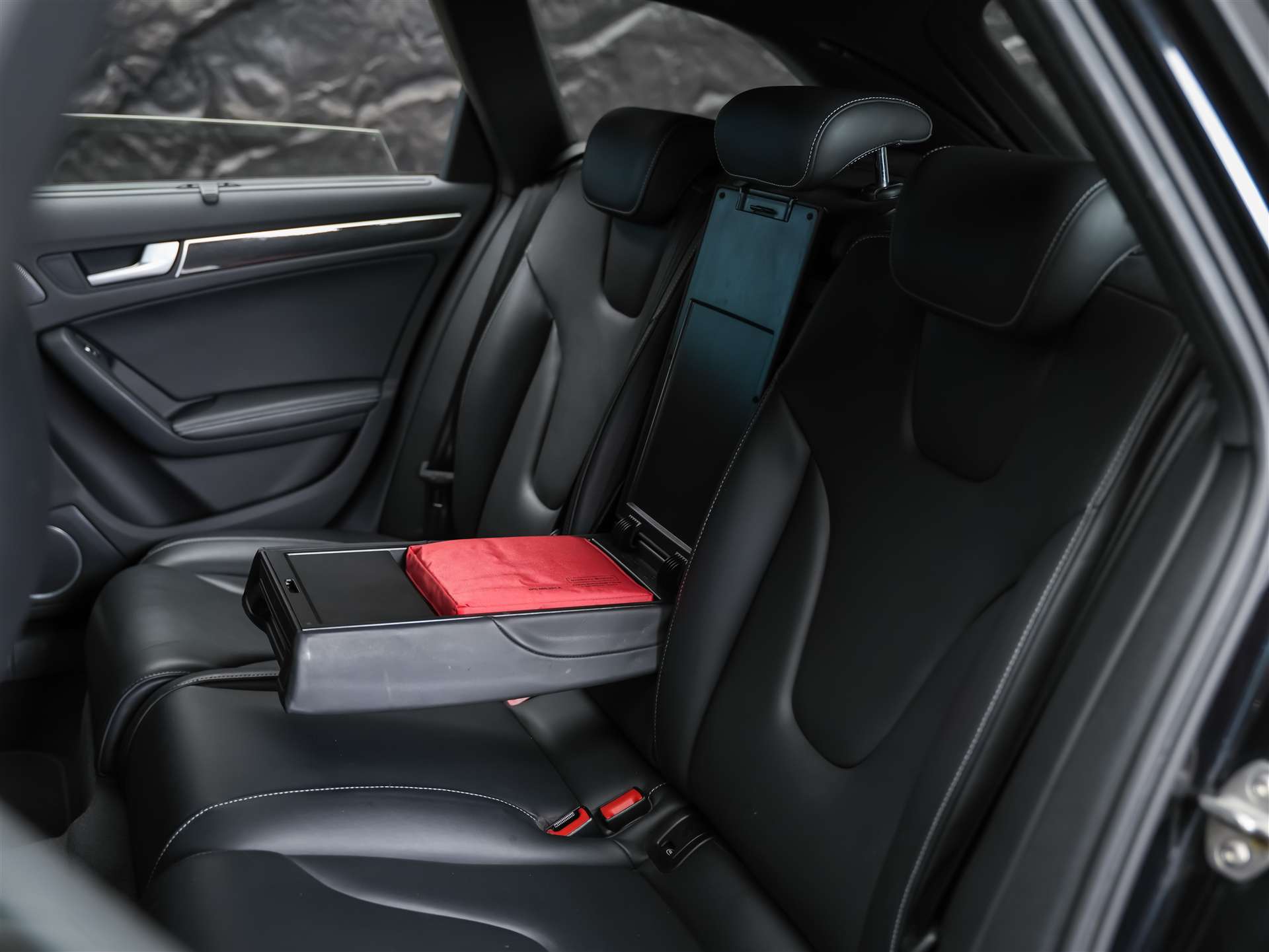 AUDI S4 Avant 3.0 V6 TFSI quattro S-Tronic *Facelift*Bang & Olufsen Soundanlage*Leder Sportsitze*-image-13