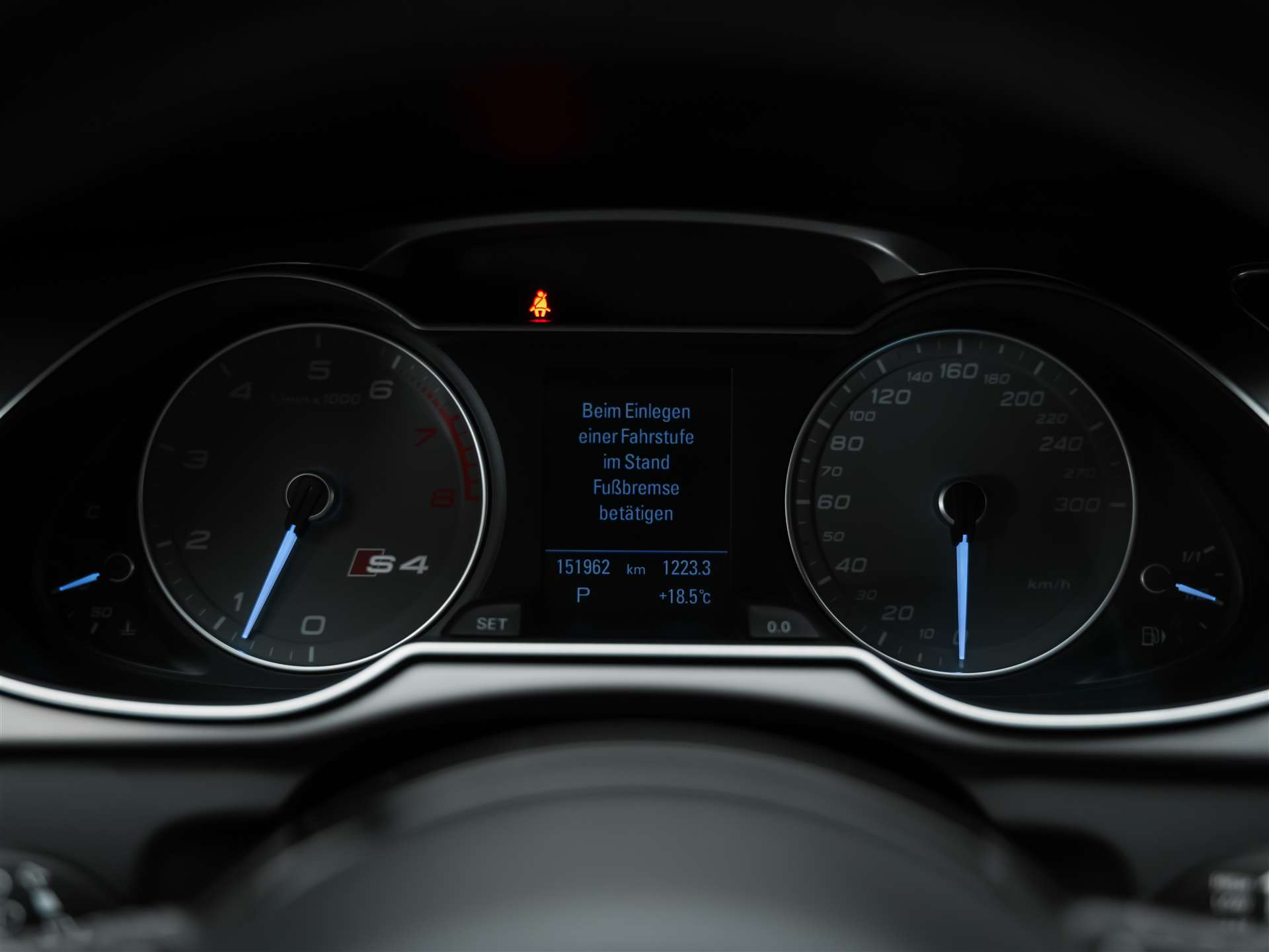 AUDI S4 Avant 3.0 V6 TFSI quattro S-Tronic *Facelift*Bang & Olufsen Soundanlage*Leder Sportsitze*-image-30