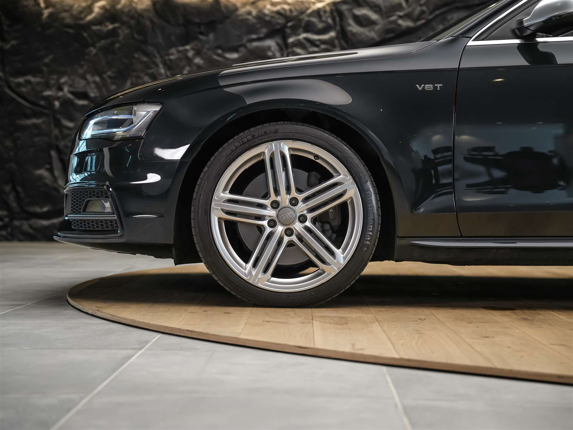 AUDI S4 Avant 3.0 V6 TFSI quattro S-Tronic *Facelift*Bang & Olufsen Soundanlage*Leder Sportsitze*-image-16