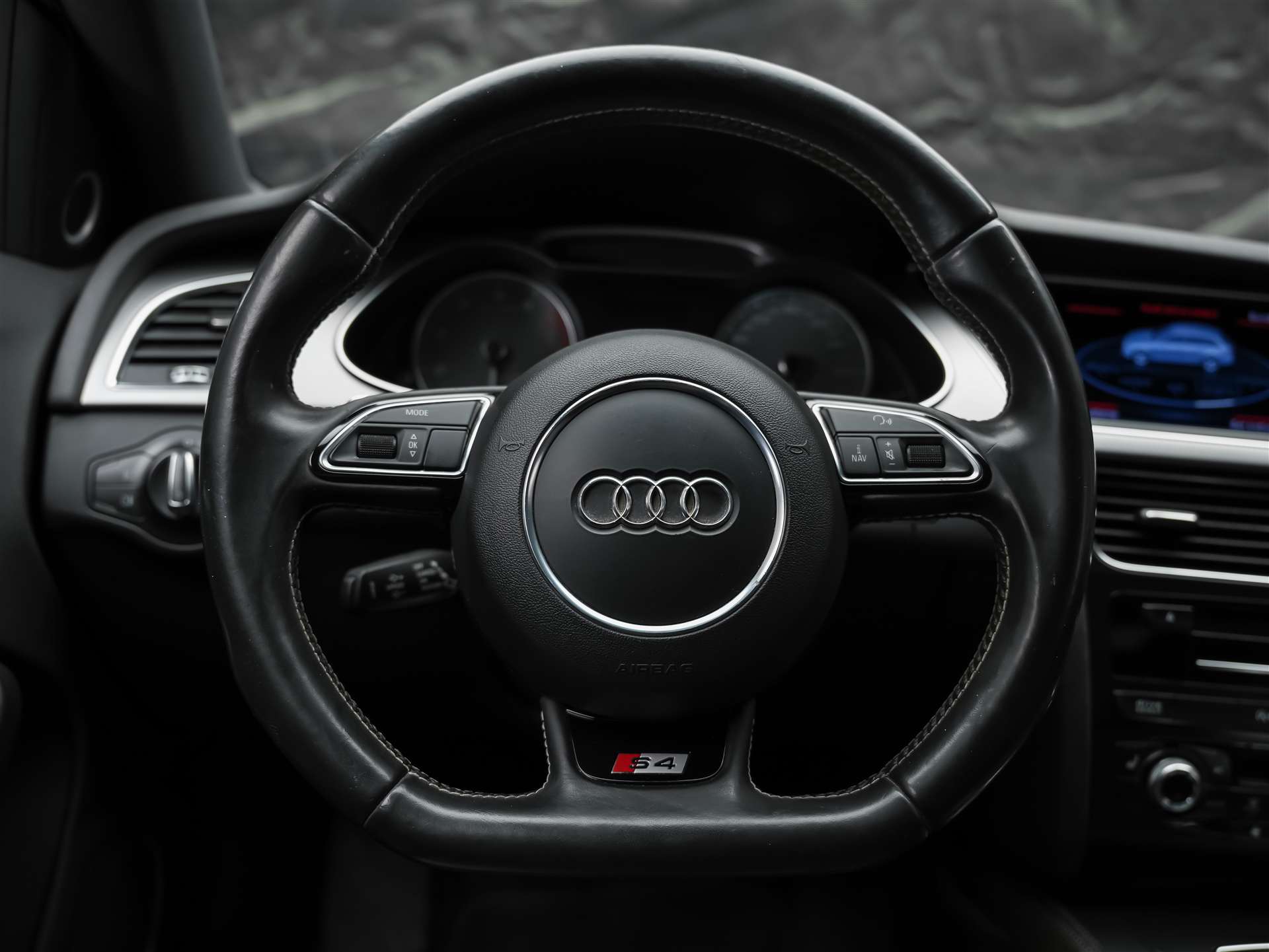 AUDI S4 Avant 3.0 V6 TFSI quattro S-Tronic *Facelift*Bang & Olufsen Soundanlage*Leder Sportsitze*-image-19