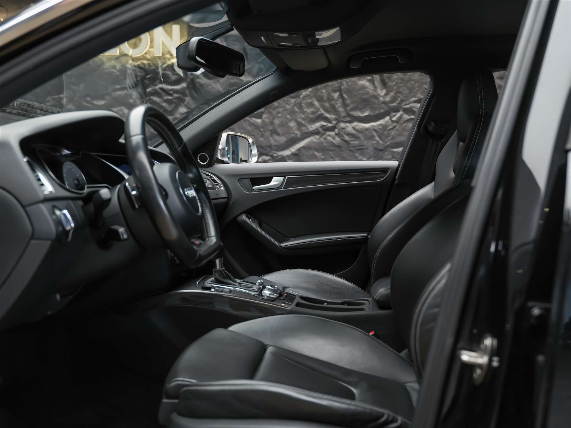 AUDI S4 Avant 3.0 V6 TFSI quattro S-Tronic *Facelift*Bang & Olufsen Soundanlage*Leder Sportsitze*-image-9