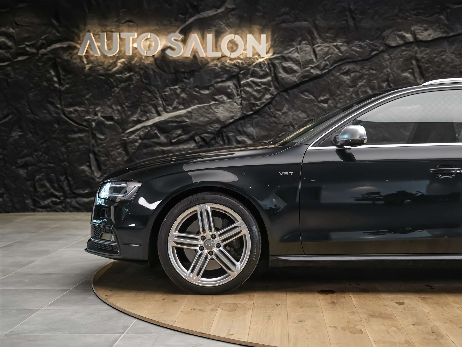 AUDI S4 Avant 3.0 V6 TFSI quattro S-Tronic *Facelift*Bang & Olufsen Soundanlage*Leder Sportsitze*-image-15