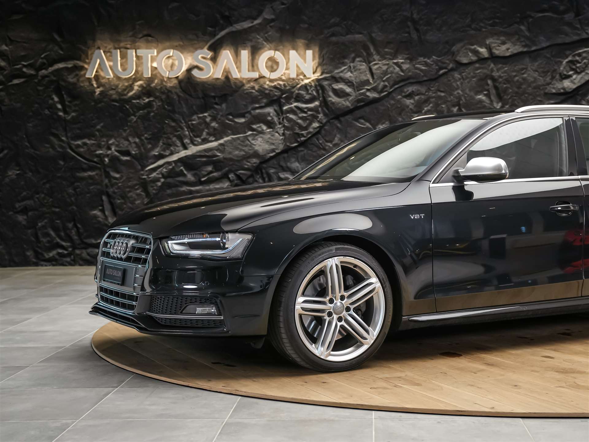 AUDI S4 Avant 3.0 V6 TFSI quattro S-Tronic *Facelift*Bang & Olufsen Soundanlage*Leder Sportsitze*-image-14